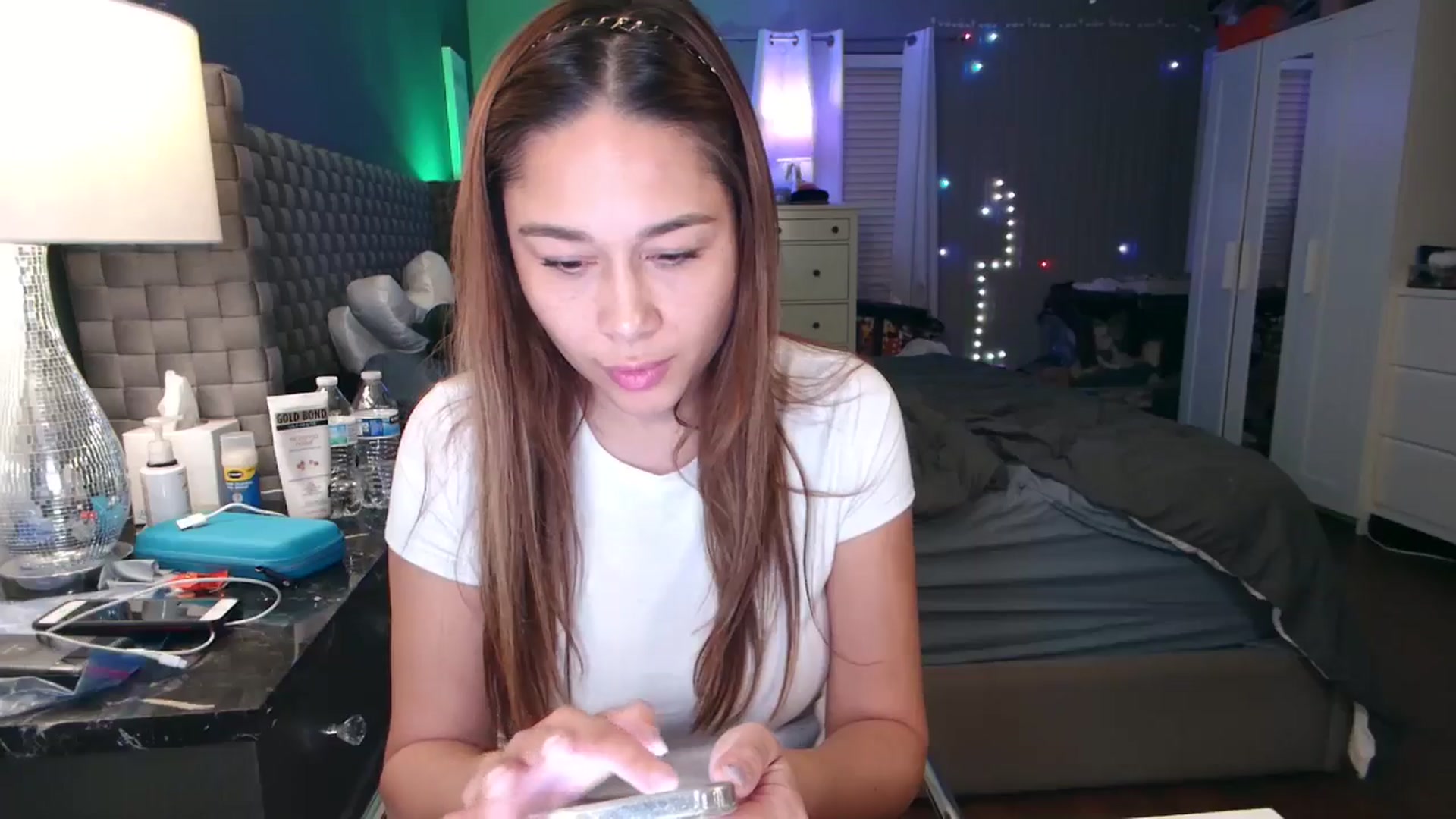 Gallery image thumbnail from Cinnabuns's myfreecams stream on, 11/06/2024, 03:00 image 14 of 20