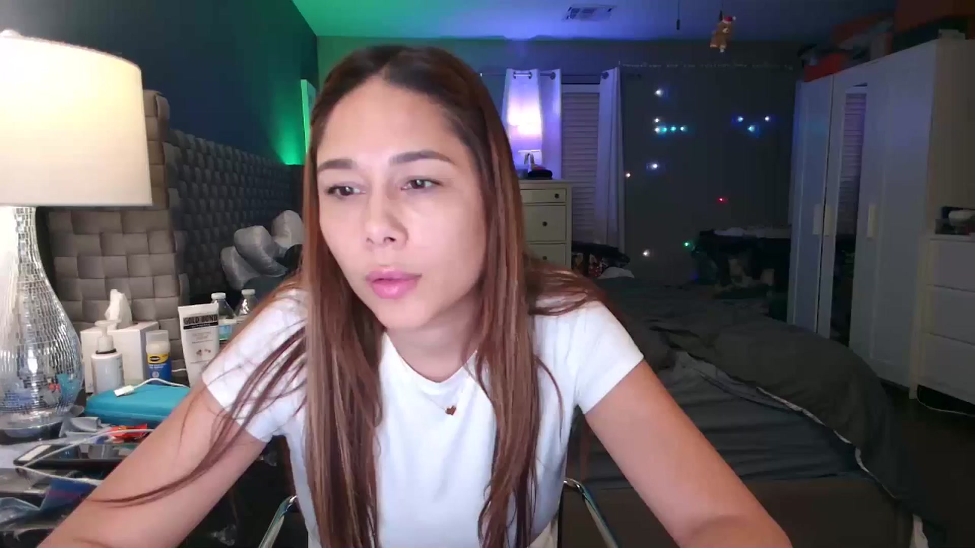 Gallery image thumbnail from Cinnabuns's myfreecams stream on, 11/06/2024, 03:00 image 5 of 20