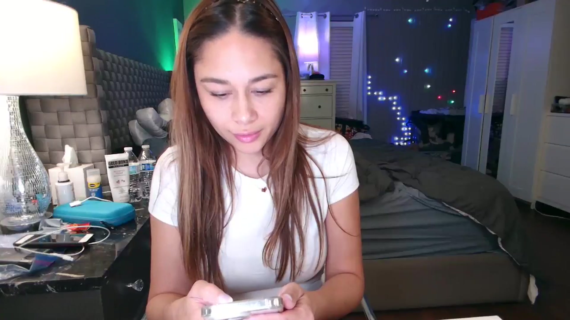 Gallery image thumbnail from Cinnabuns's myfreecams stream on, 11/06/2024, 03:00 image 13 of 20