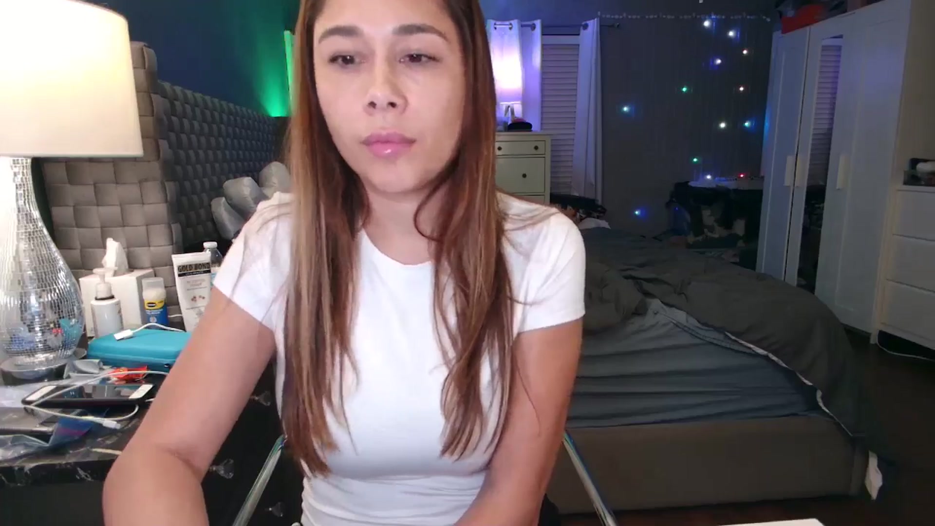 Gallery image thumbnail from Cinnabuns's myfreecams stream on, 11/06/2024, 03:00 image 15 of 20