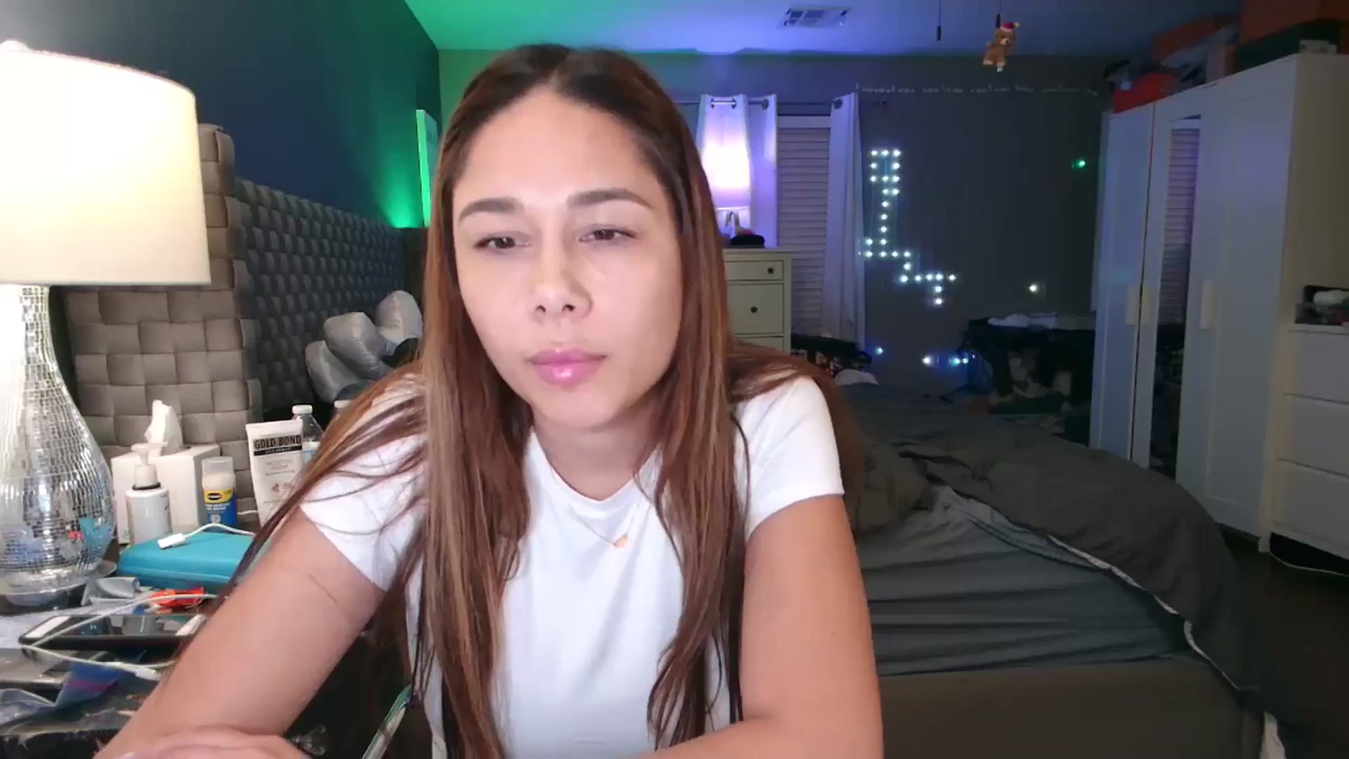 Gallery image thumbnail from Cinnabuns's myfreecams stream on, 11/06/2024, 03:00 image 2 of 20