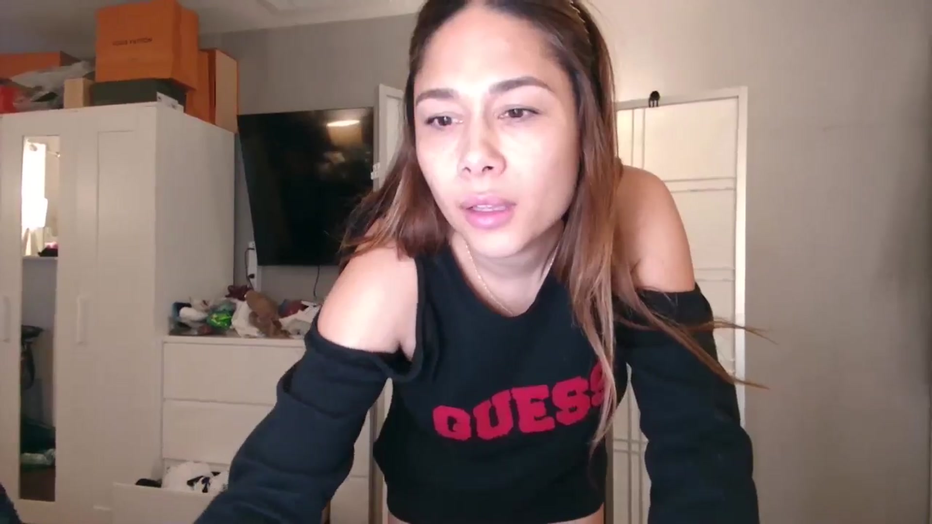 Gallery image thumbnail from Cinnabuns's myfreecams stream on, 11/06/2024, 05:31 image 2 of 20