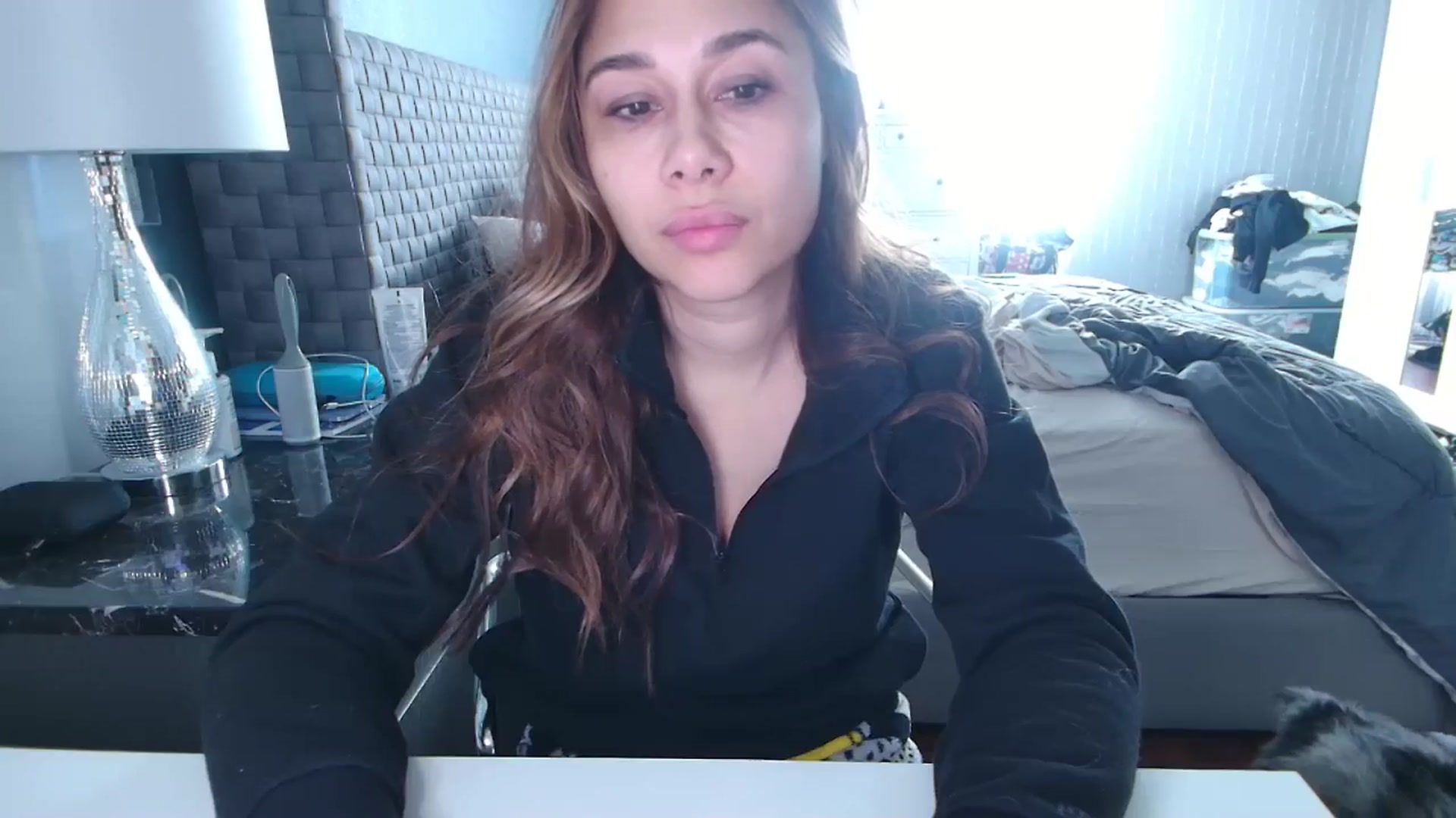 Gallery image thumbnail from Cinnabuns's myfreecams stream on, 11/13/2024, 19:31 image 9 of 20