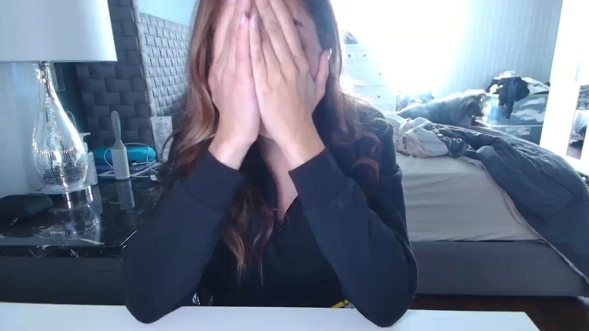 Gallery image thumbnail from Cinnabuns's myfreecams stream on, 11/13/2024, 19:31 image 10 of 20