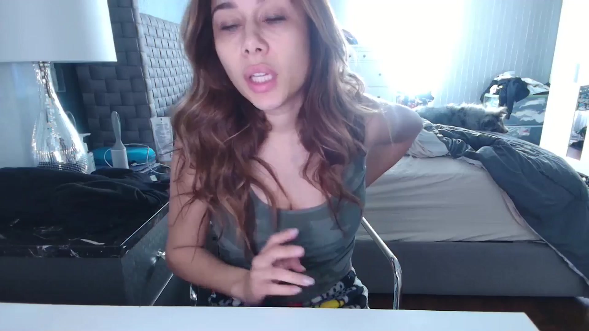 Gallery image thumbnail from Cinnabuns's myfreecams stream on, 11/13/2024, 19:31 image 14 of 20