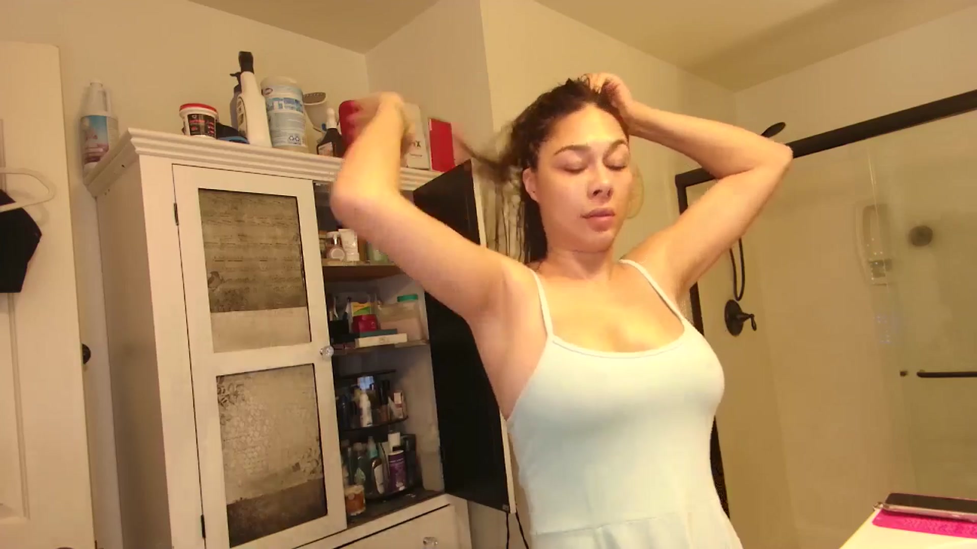 Gallery image thumbnail from Cinnabuns's myfreecams stream on, 11/25/2024, 02:06 image 16 of 20