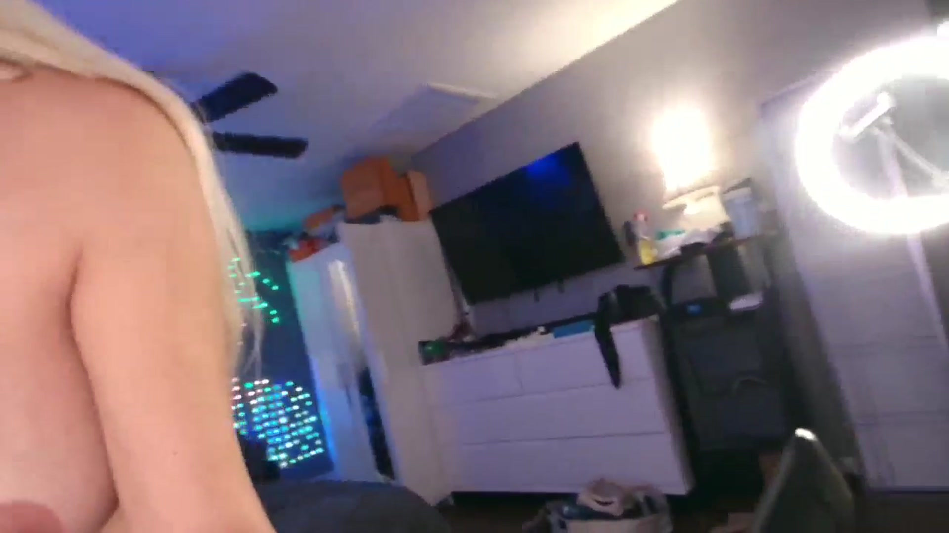 Gallery image thumbnail from Cinnabuns's myfreecams stream on, 12/02/2024, 06:12 image 13 of 20