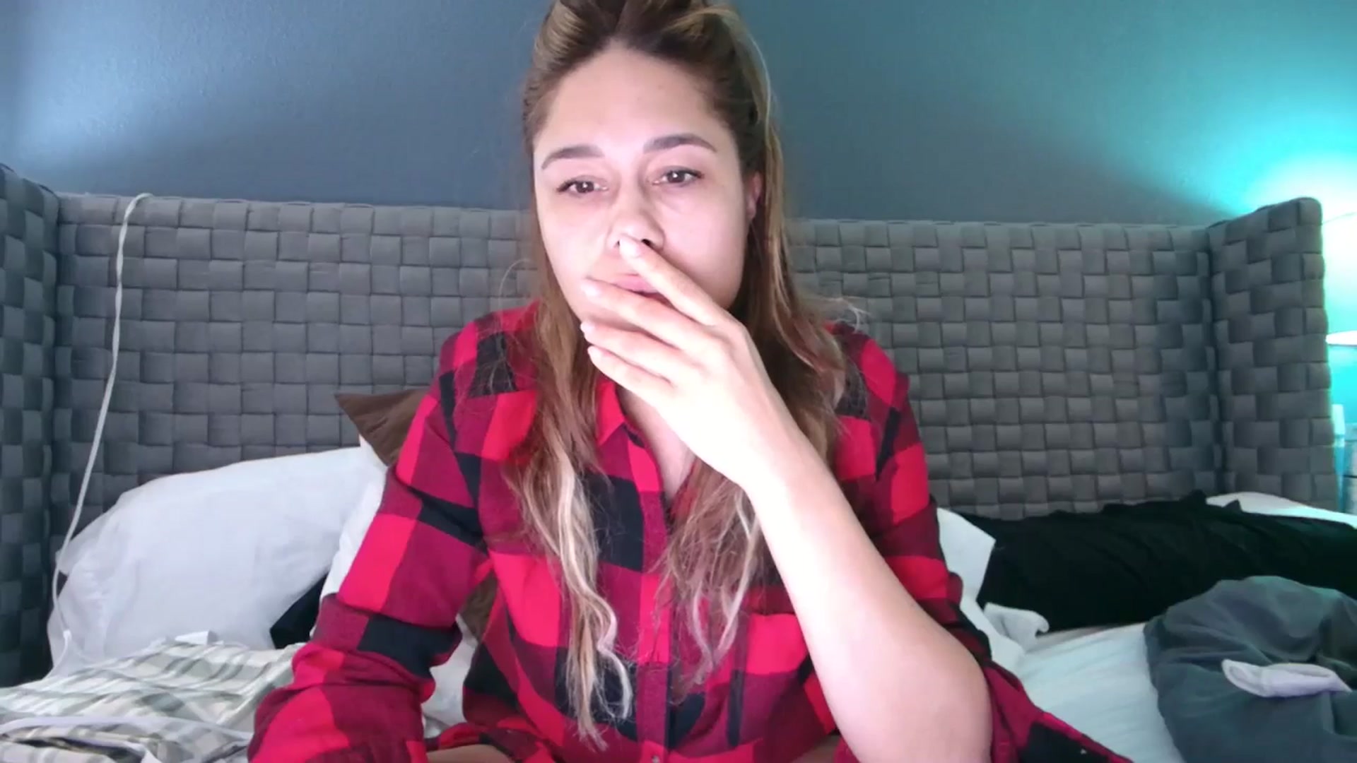 Gallery image thumbnail from Cinnabuns's myfreecams stream on, 01/13/2025, 03:47 image 16 of 20