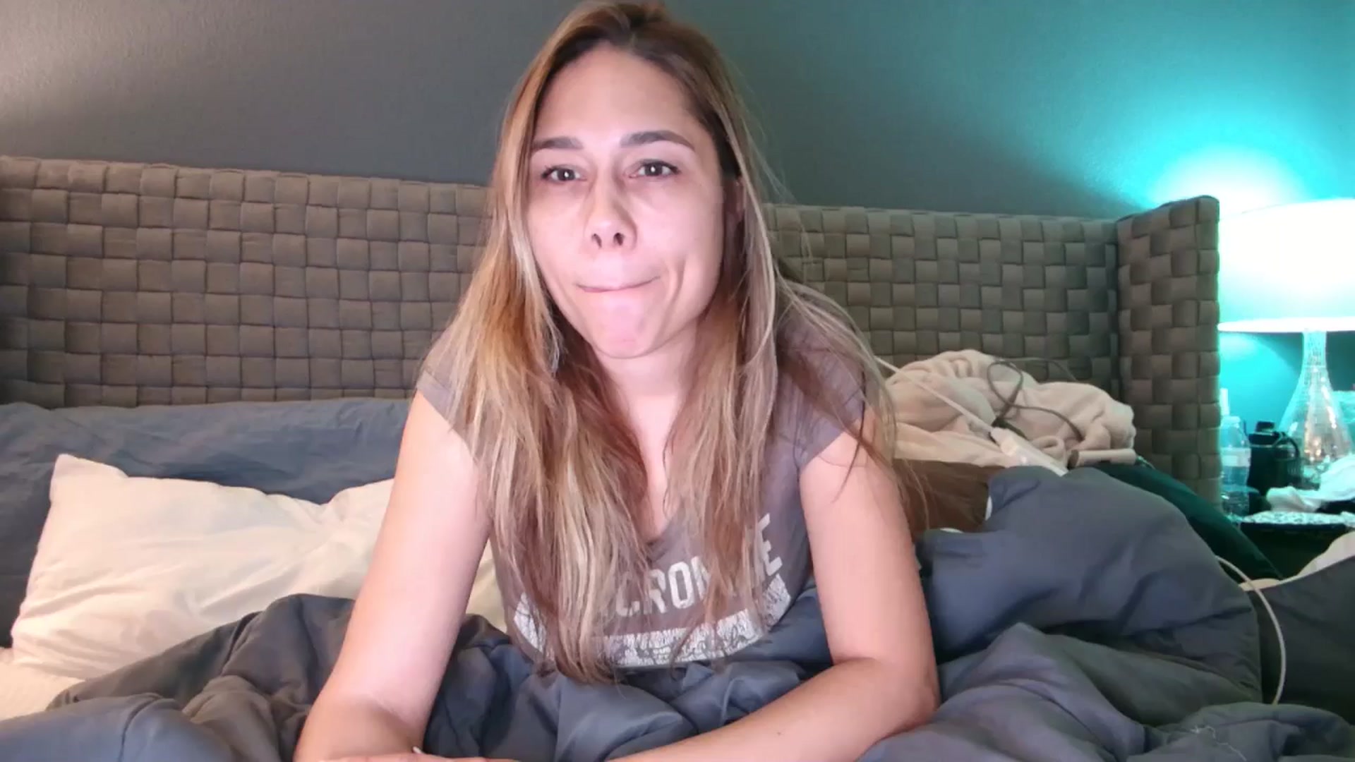 Gallery image thumbnail from Cinnabuns's myfreecams stream on, 01/22/2025, 03:45 image 14 of 20