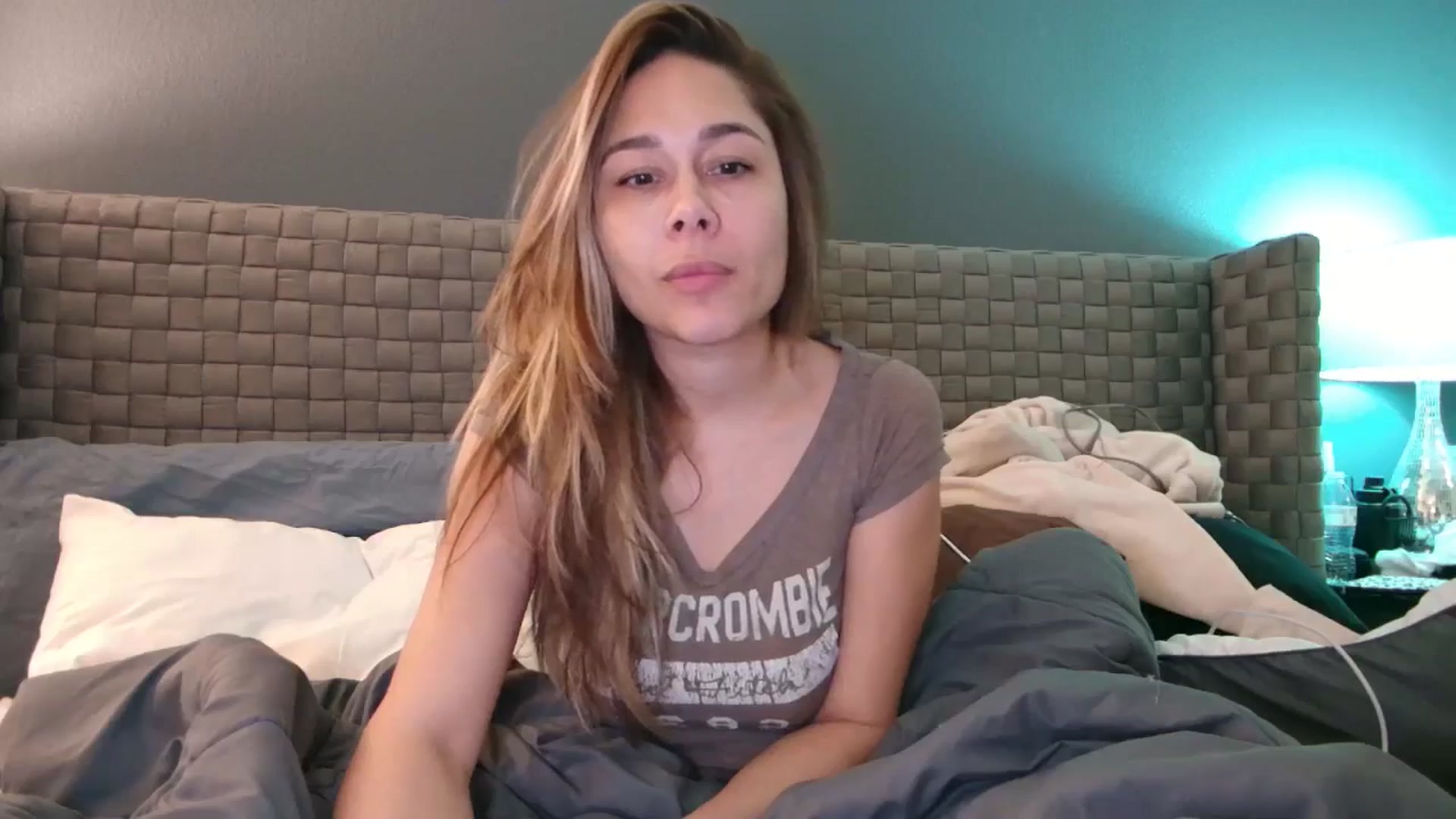 Gallery image thumbnail from Cinnabuns's myfreecams stream on, 01/22/2025, 03:45 image 10 of 20