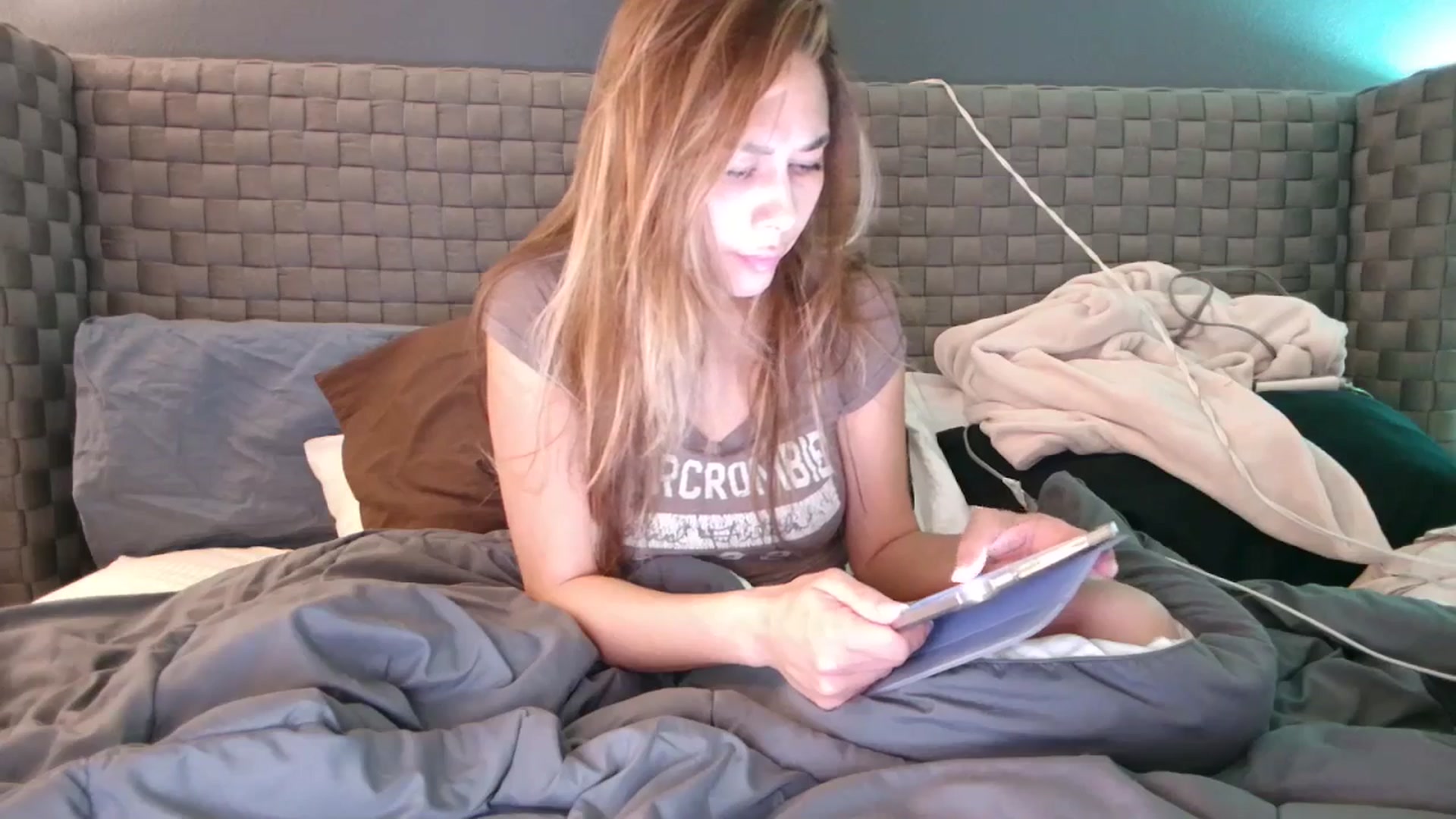 Gallery image thumbnail from Cinnabuns's myfreecams stream on, 01/22/2025, 05:18 image 4 of 20