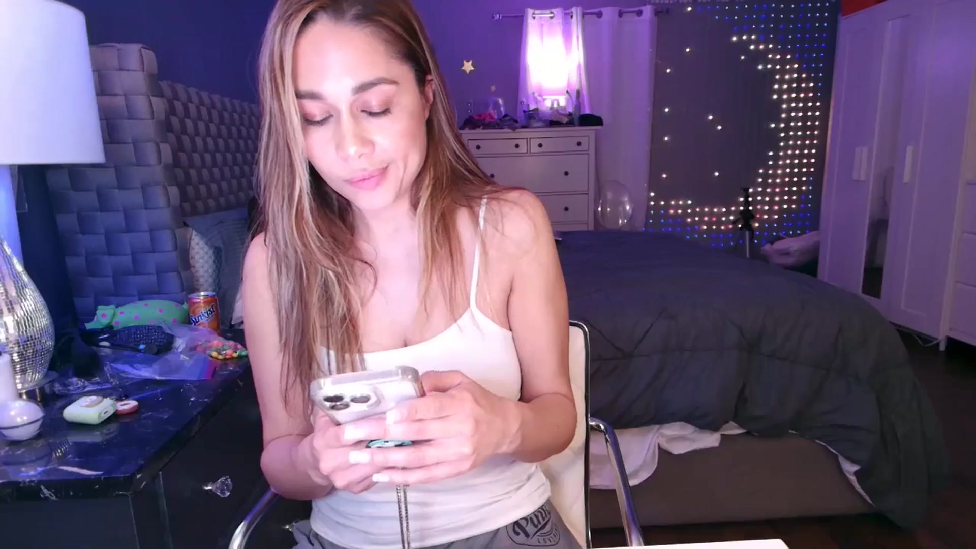 Gallery image thumbnail from Cinnabuns's myfreecams stream on, 02/03/2025, 03:59 image 10 of 20