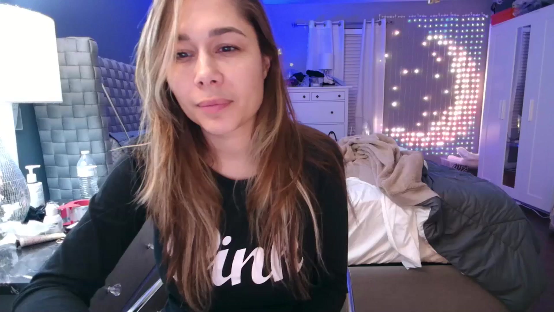 Gallery image thumbnail from Cinnabuns's myfreecams stream on, 02/10/2025, 04:14 image 2 of 20