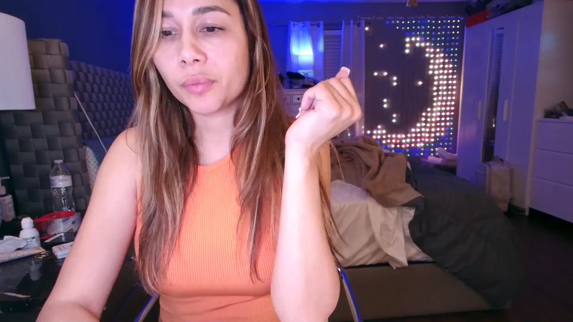 Gallery image thumbnail from Cinnabuns's myfreecams stream on, 02/10/2025, 04:14 image 9 of 20