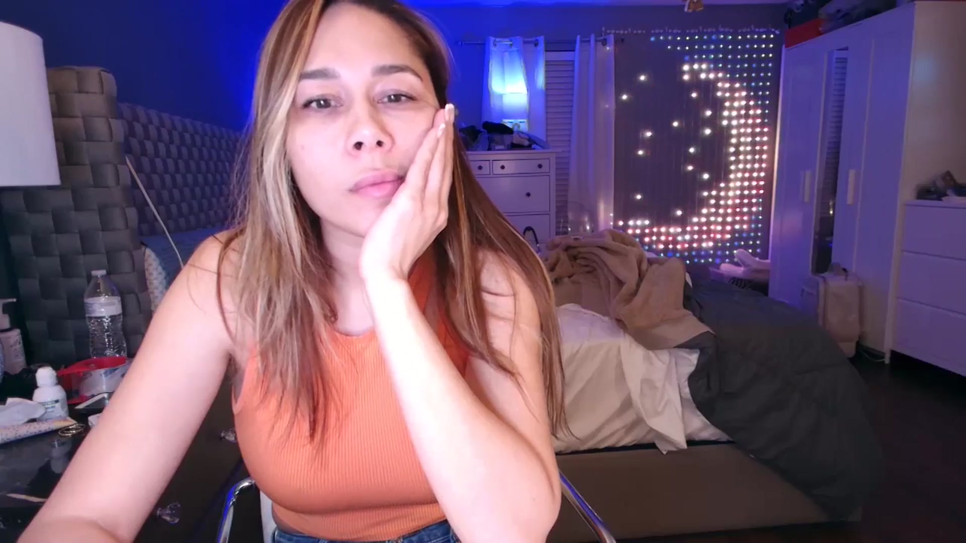 Gallery image thumbnail from Cinnabuns's myfreecams stream on, 02/10/2025, 04:14 image 8 of 20