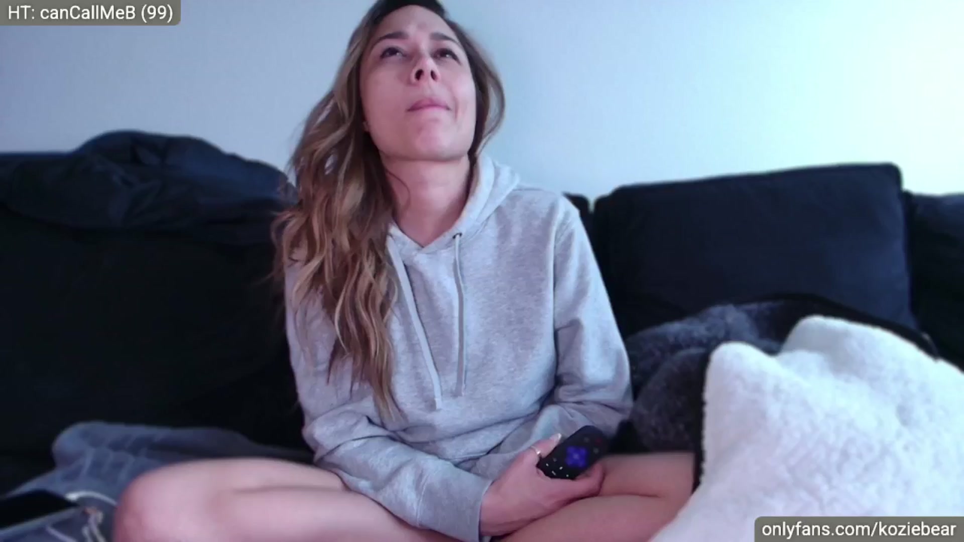 Gallery image thumbnail from Cinnabuns's myfreecams stream on, 03/17/2025, 01:47 image 4 of 20