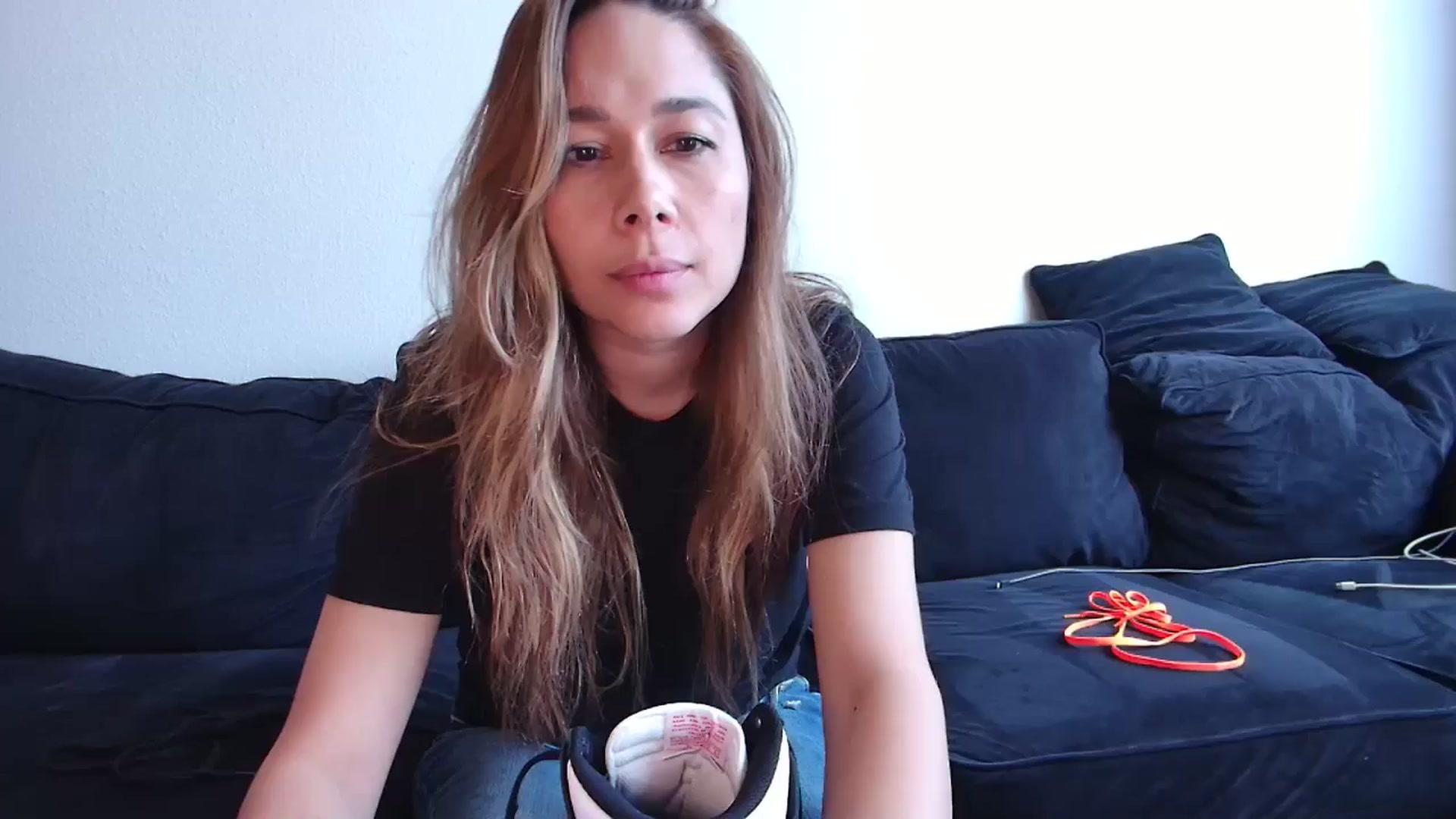 Gallery image thumbnail from Cinnabuns's myfreecams stream on, 04/28/2025, 01:33 image 11 of 20