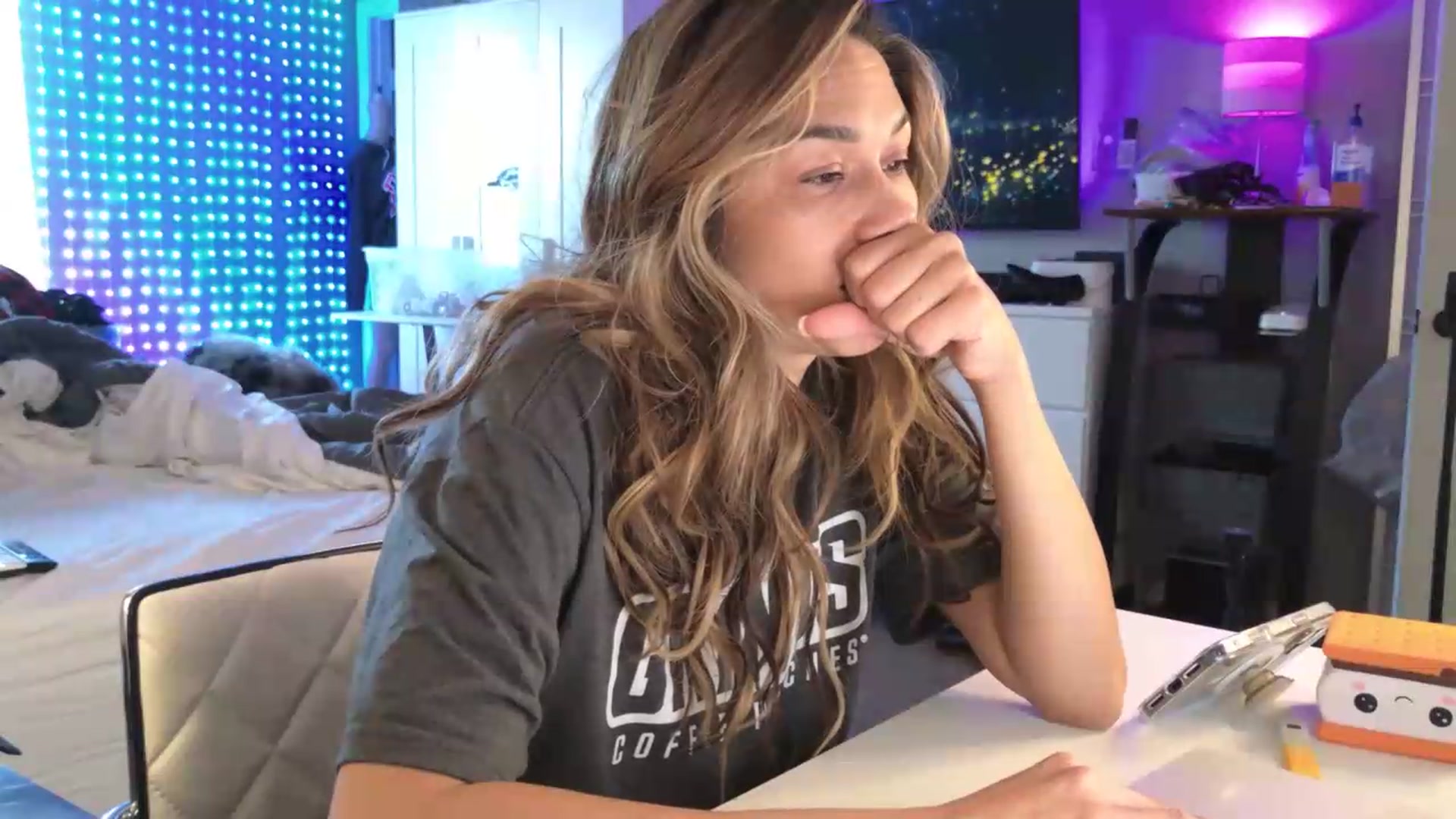 Gallery image thumbnail from Cinnabuns's myfreecams stream on, 06/28/2026, 21:47 image 14 of 20