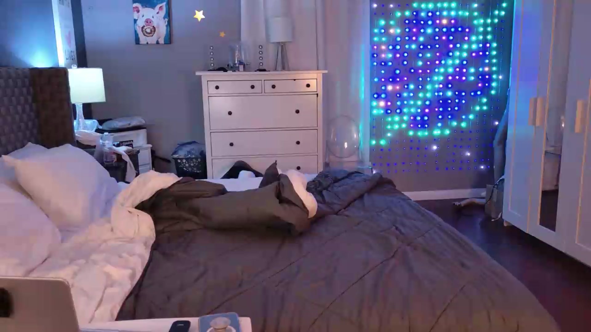 Gallery image thumbnail from Cinnabuns's myfreecams stream on, 07/30/2026, 07:42 image 2 of 20