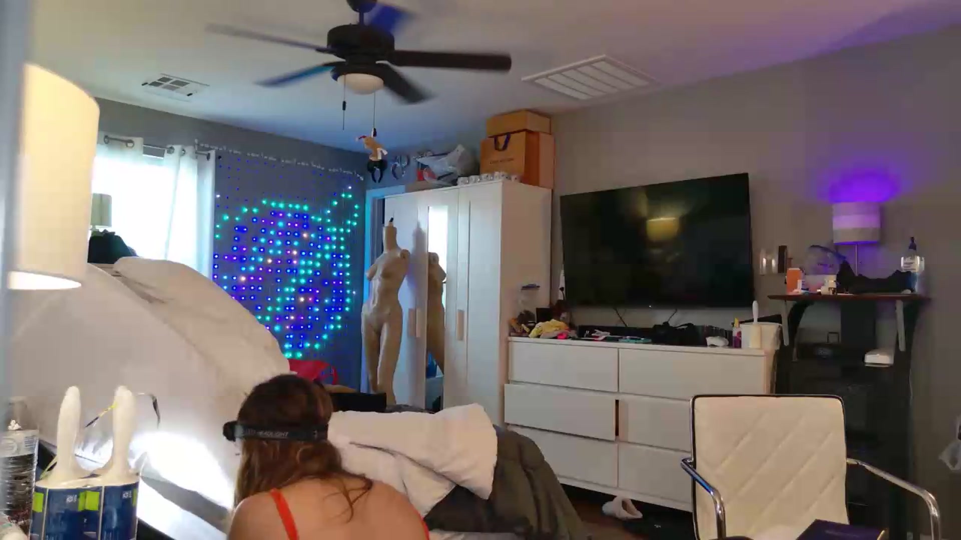 Gallery image thumbnail from Cinnabuns's myfreecams stream on, 08/04/2026, 01:17 image 17 of 20