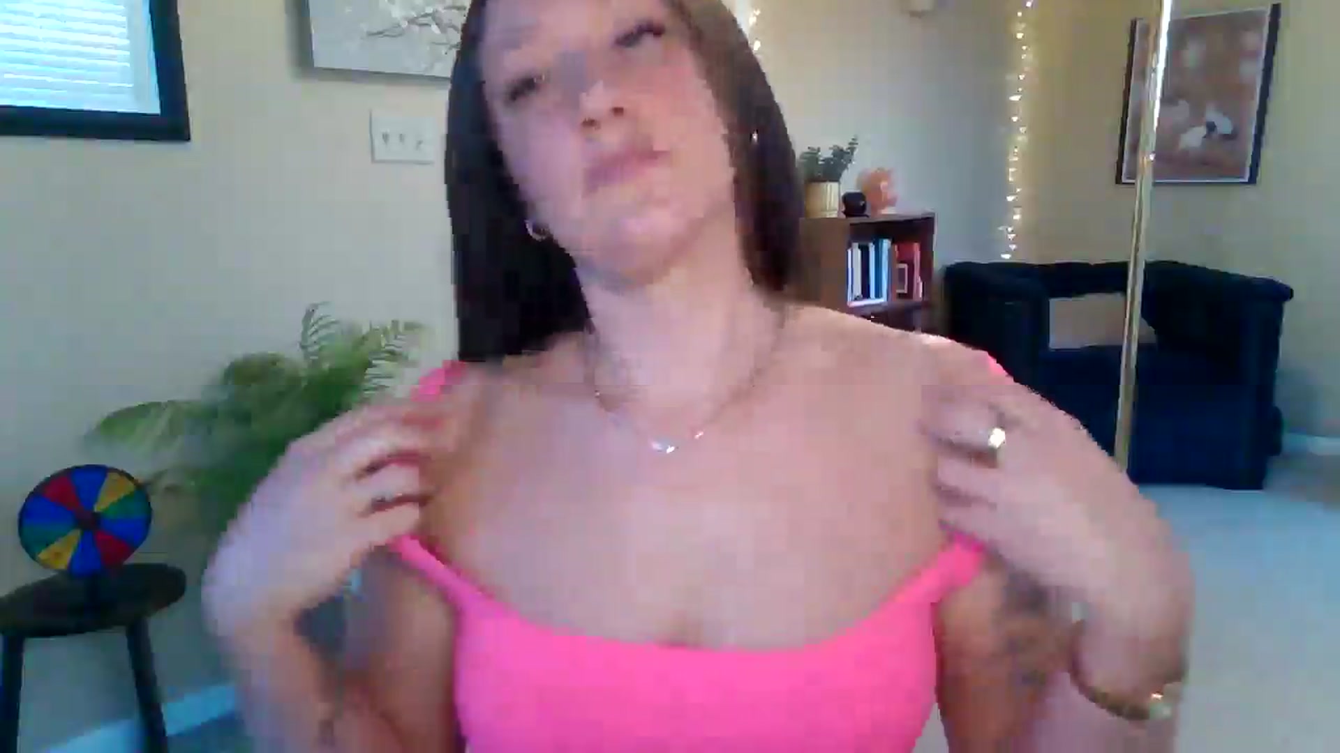 Gallery image thumbnail from CinnamonAnn's myfreecams stream on, 04/20/2026, 23:56 image 15 of 20