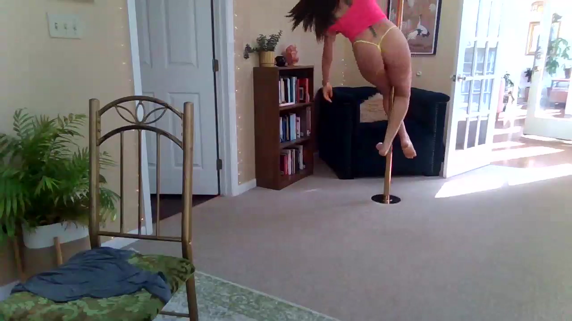Gallery image thumbnail from CinnamonAnn's myfreecams stream on, 04/23/2026, 20:51 image 3 of 20