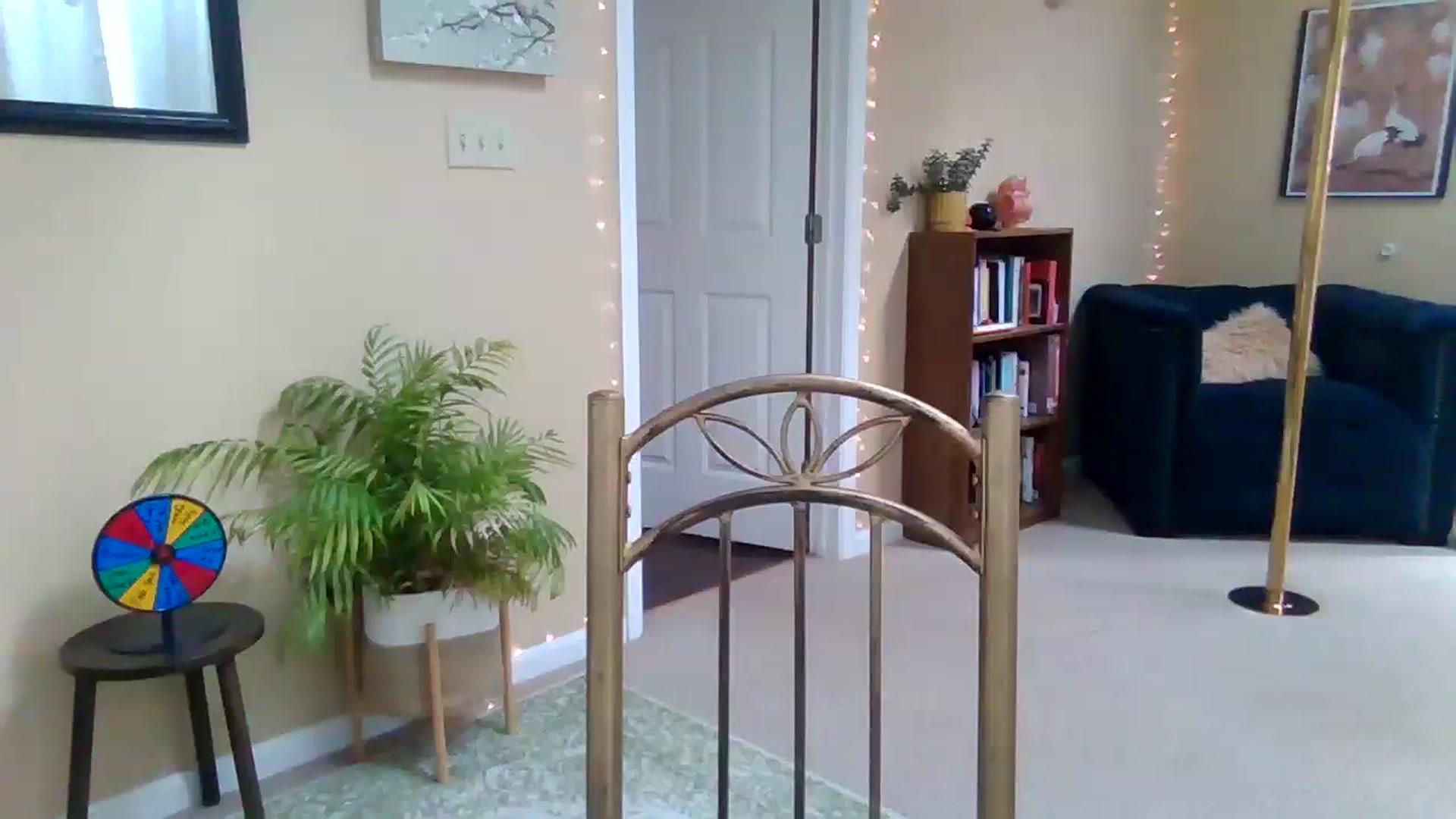 Gallery image thumbnail from CinnamonAnn's myfreecams stream on, 04/24/2026, 22:09 image 20 of 20