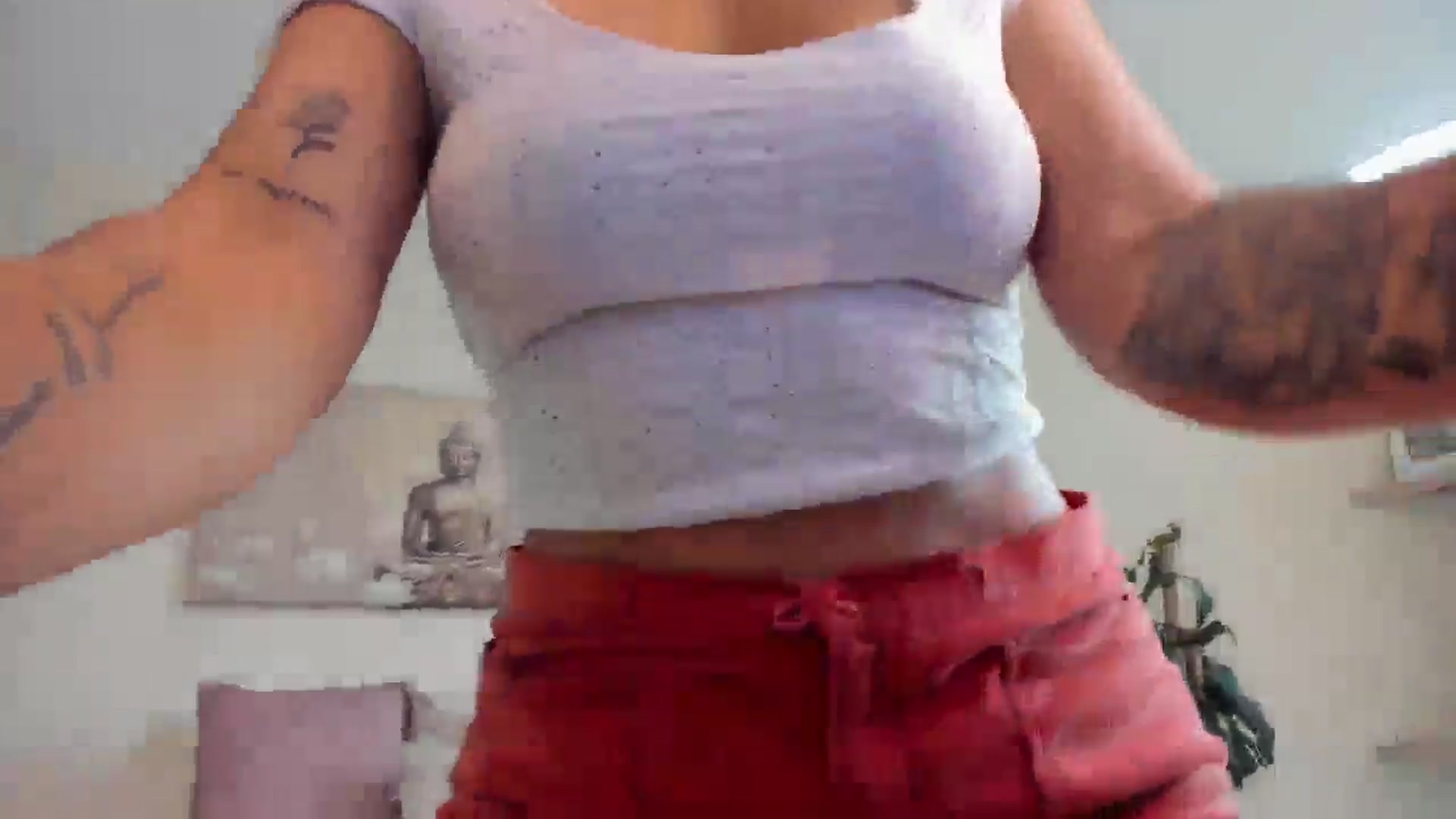 Gallery image thumbnail from Cinnamonn2's myfreecams stream on, 02/11/2026, 24:05 image 7 of 20