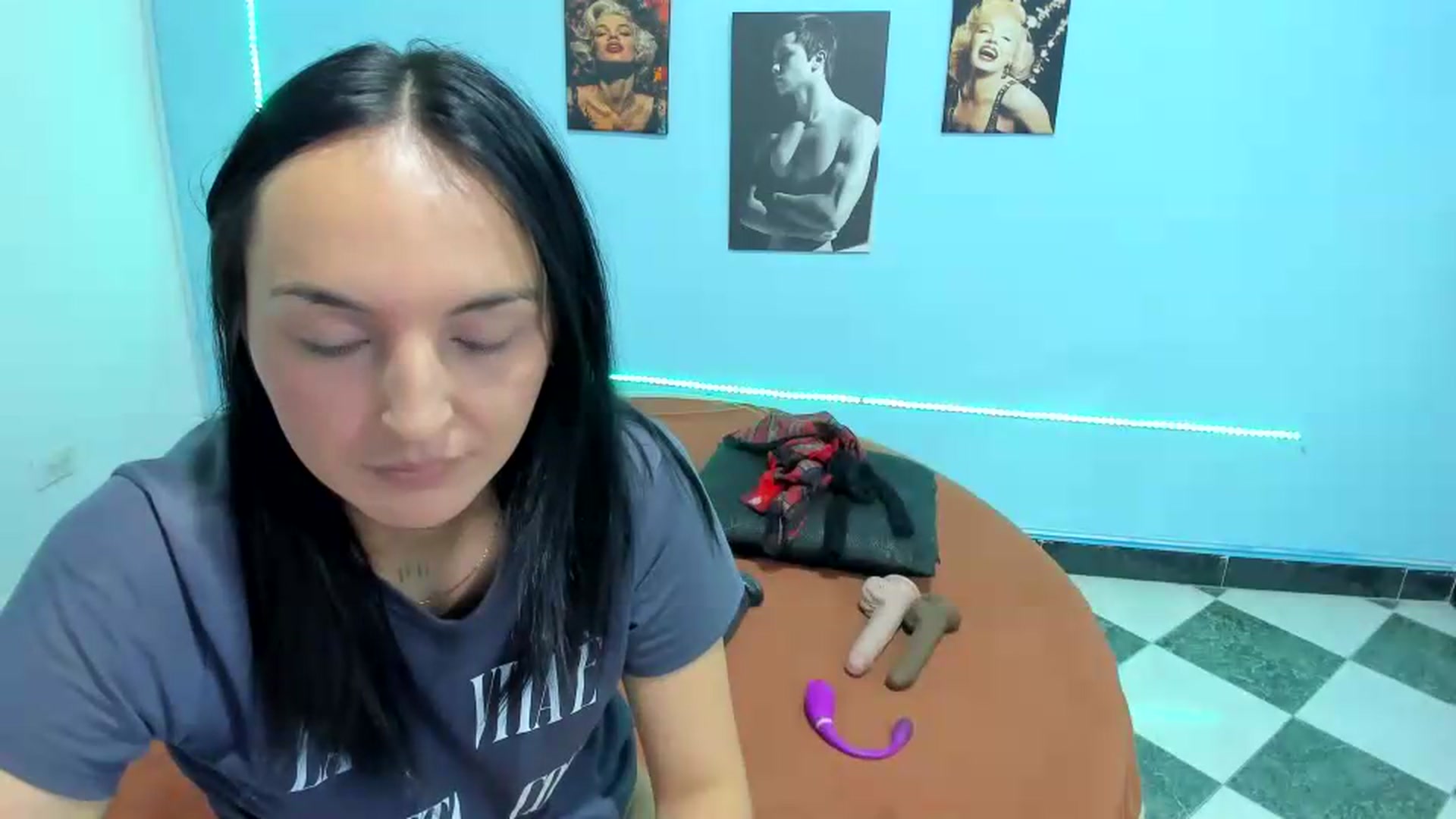 Gallery image thumbnail from Cinthya_dan's myfreecams stream on, 08/05/2026, 23:07 image 5 of 20