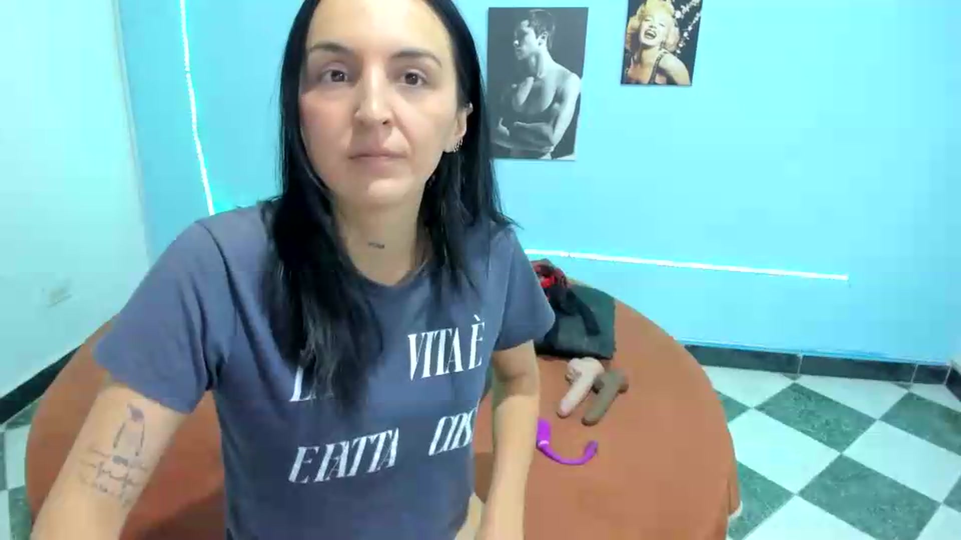 Gallery image thumbnail from Cinthya_dan's myfreecams stream on, 08/05/2026, 23:07 image 4 of 20