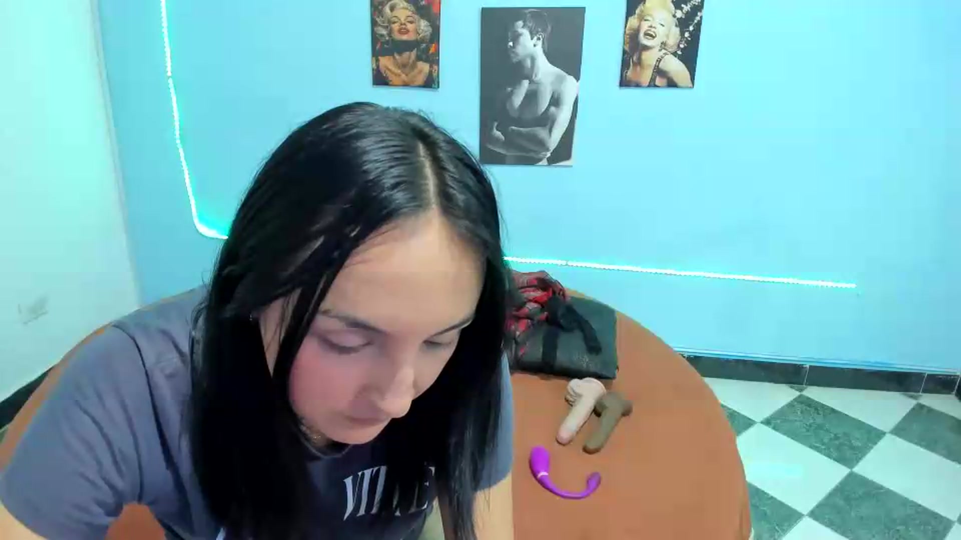 Gallery image thumbnail from Cinthya_dan's myfreecams stream on, 08/05/2026, 23:07 image 7 of 20