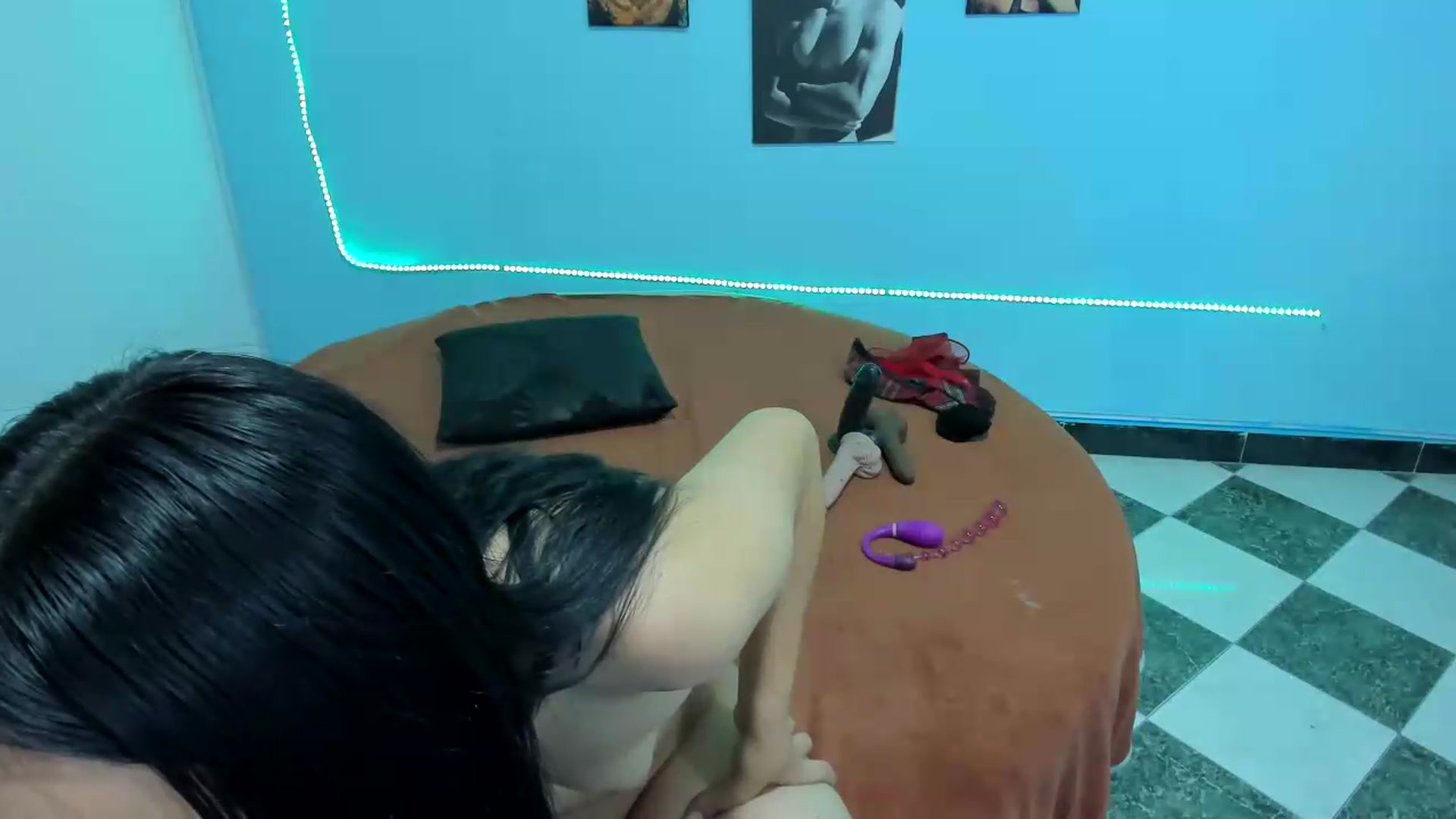 Gallery image thumbnail from Cinthya_dan's myfreecams stream on, 08/06/2026, 23:18 image 11 of 20