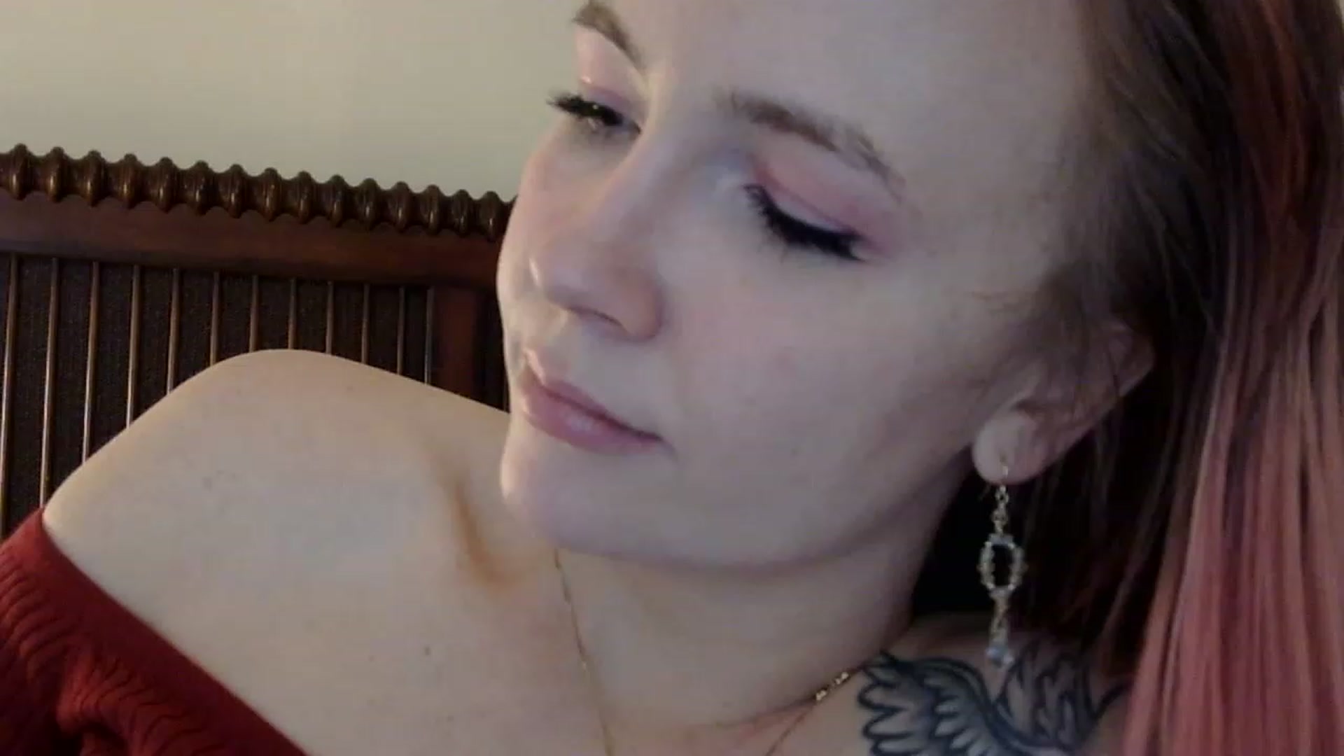 Gallery image thumbnail from CirqDuSoleia's myfreecams stream on, 12/05/2022, 04:31 image 13 of 20
