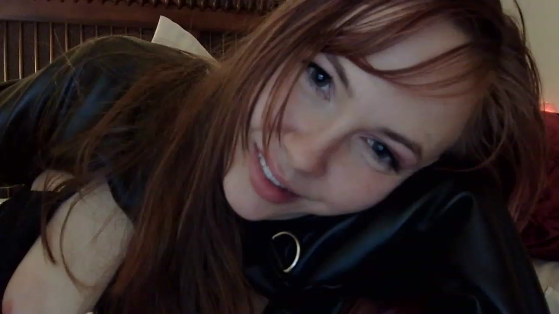 Gallery image thumbnail from CirqDuSoleia's myfreecams stream on, 12/05/2022, 06:28 image 16 of 20