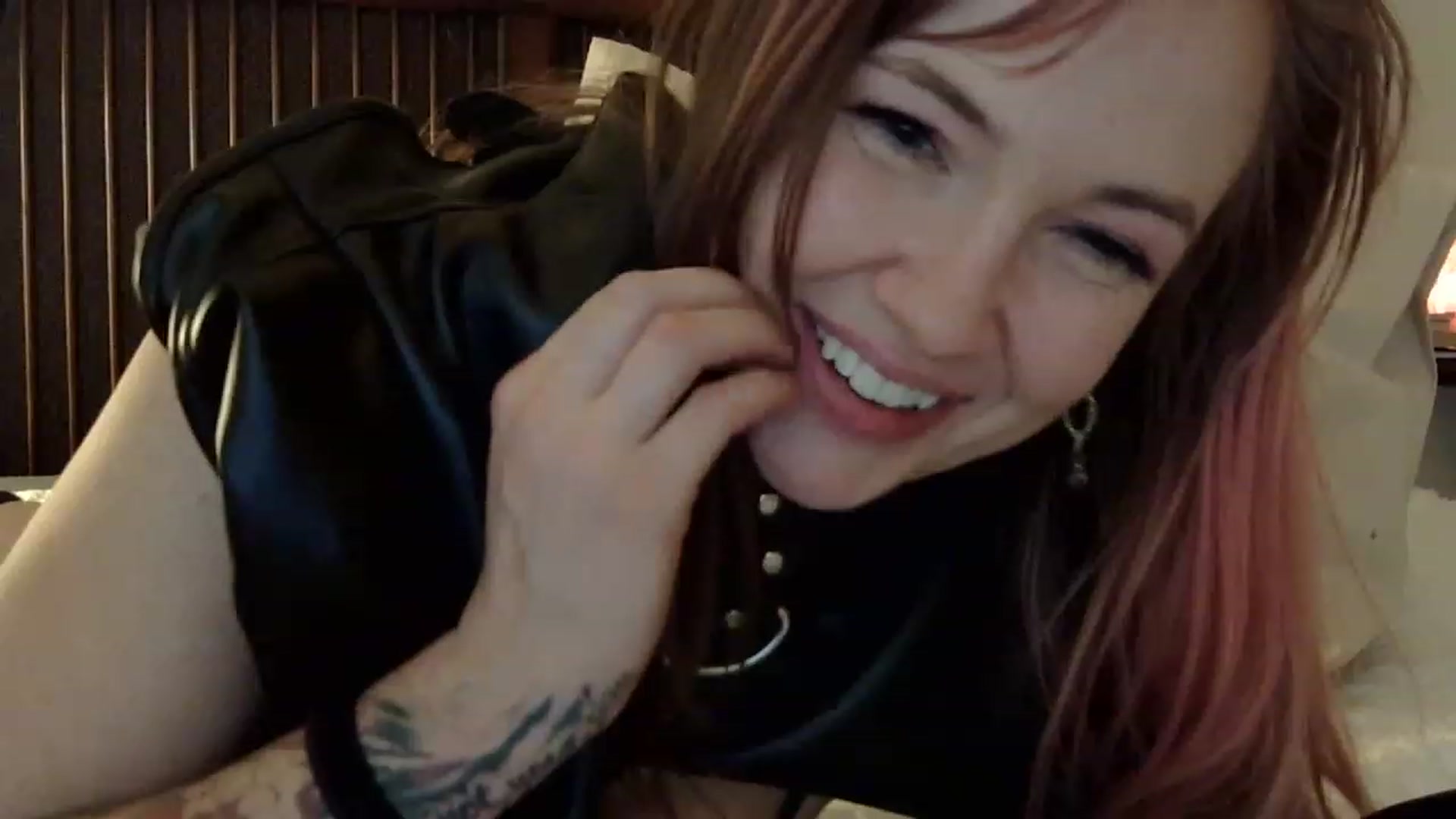 Gallery image thumbnail from CirqDuSoleia's myfreecams stream on, 12/05/2022, 06:28 image 6 of 20