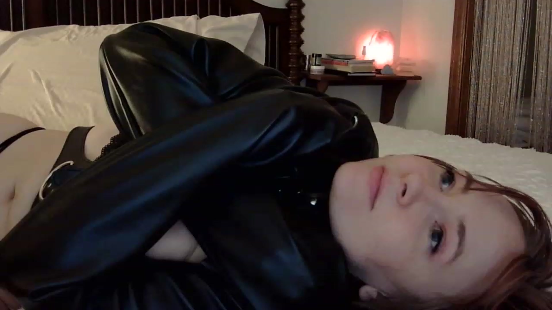 Gallery image thumbnail from CirqDuSoleia's myfreecams stream on, 12/05/2022, 06:28 image 15 of 20