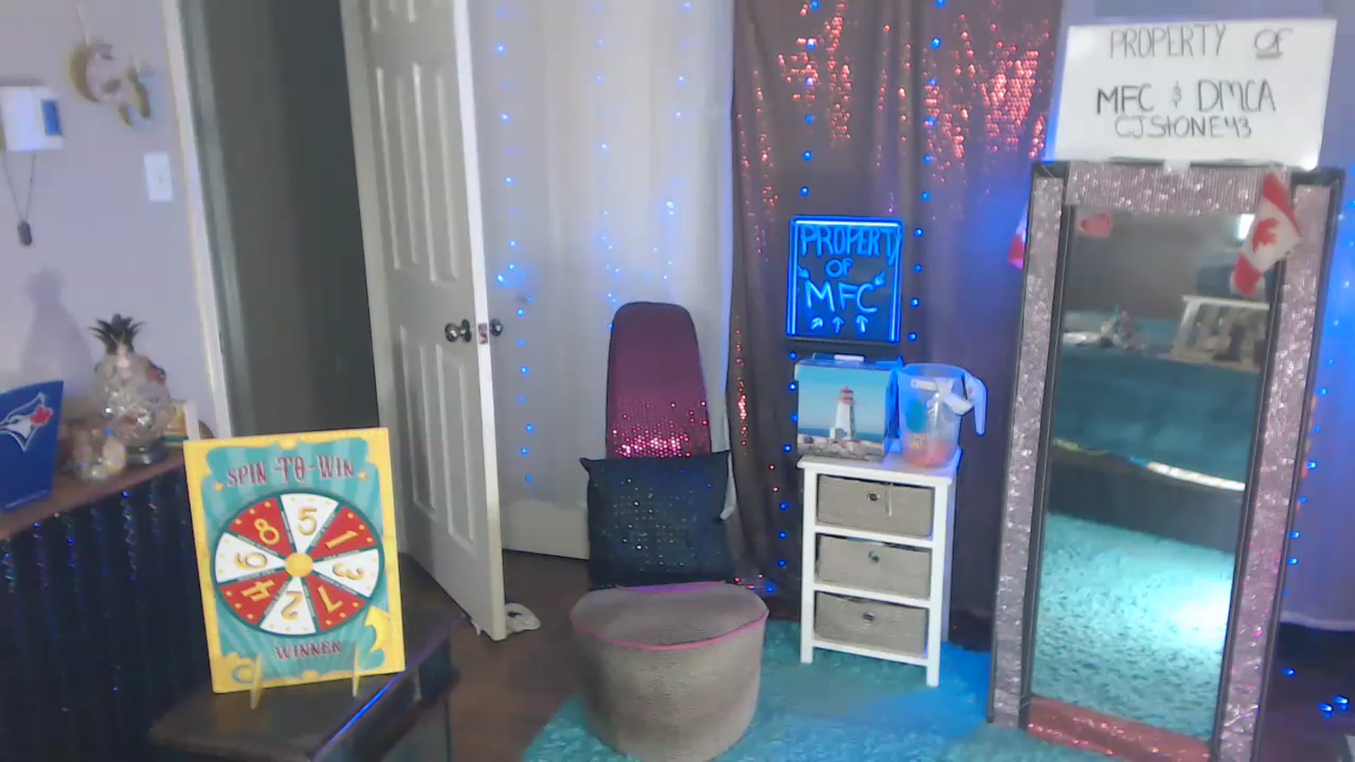 Gallery image thumbnail from CjStone43's myfreecams stream on, 11/20/2022, 03:04 image 17 of 20