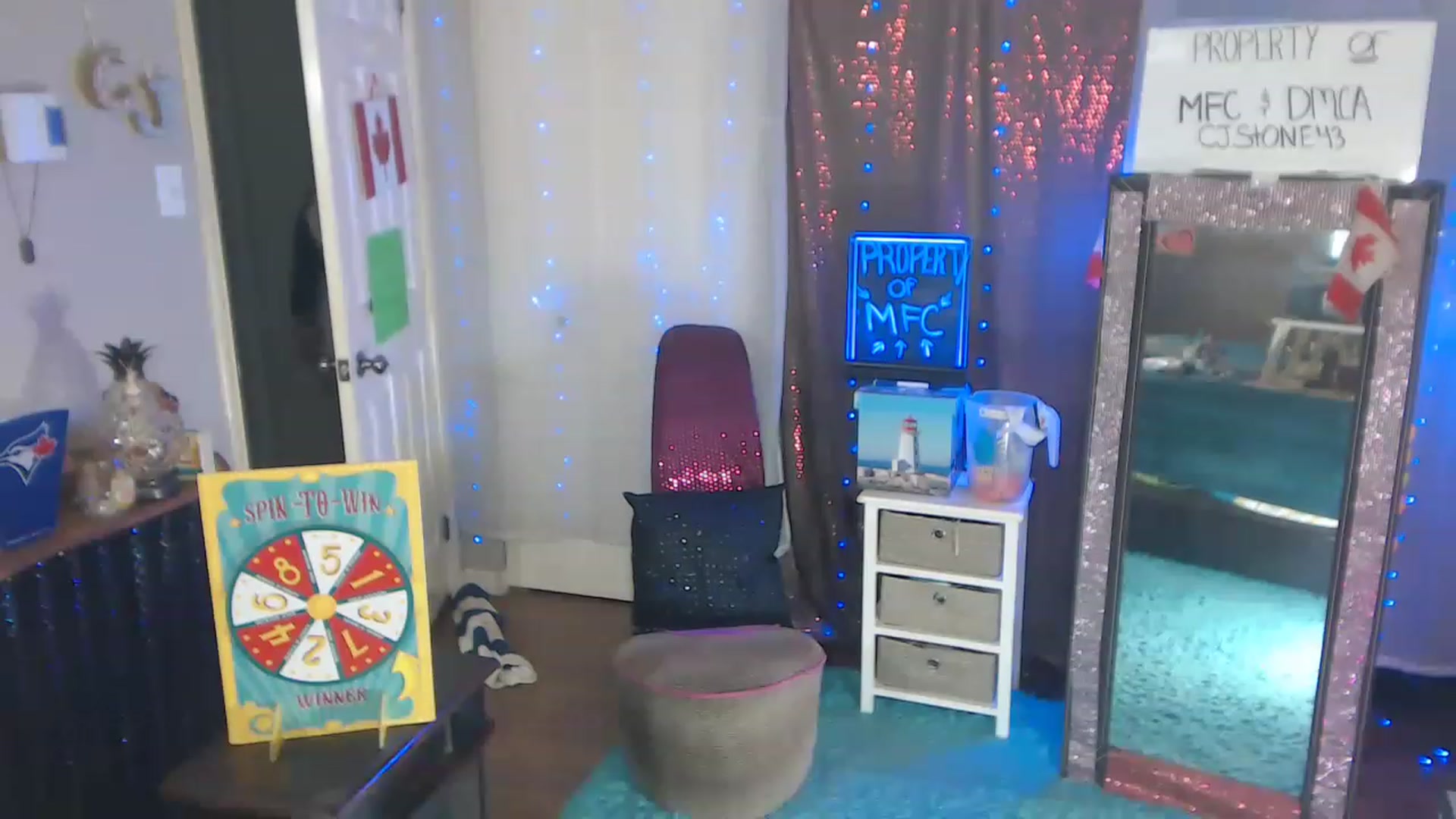 Gallery image thumbnail from CjStone43's myfreecams stream on, 11/20/2022, 03:04 image 18 of 20