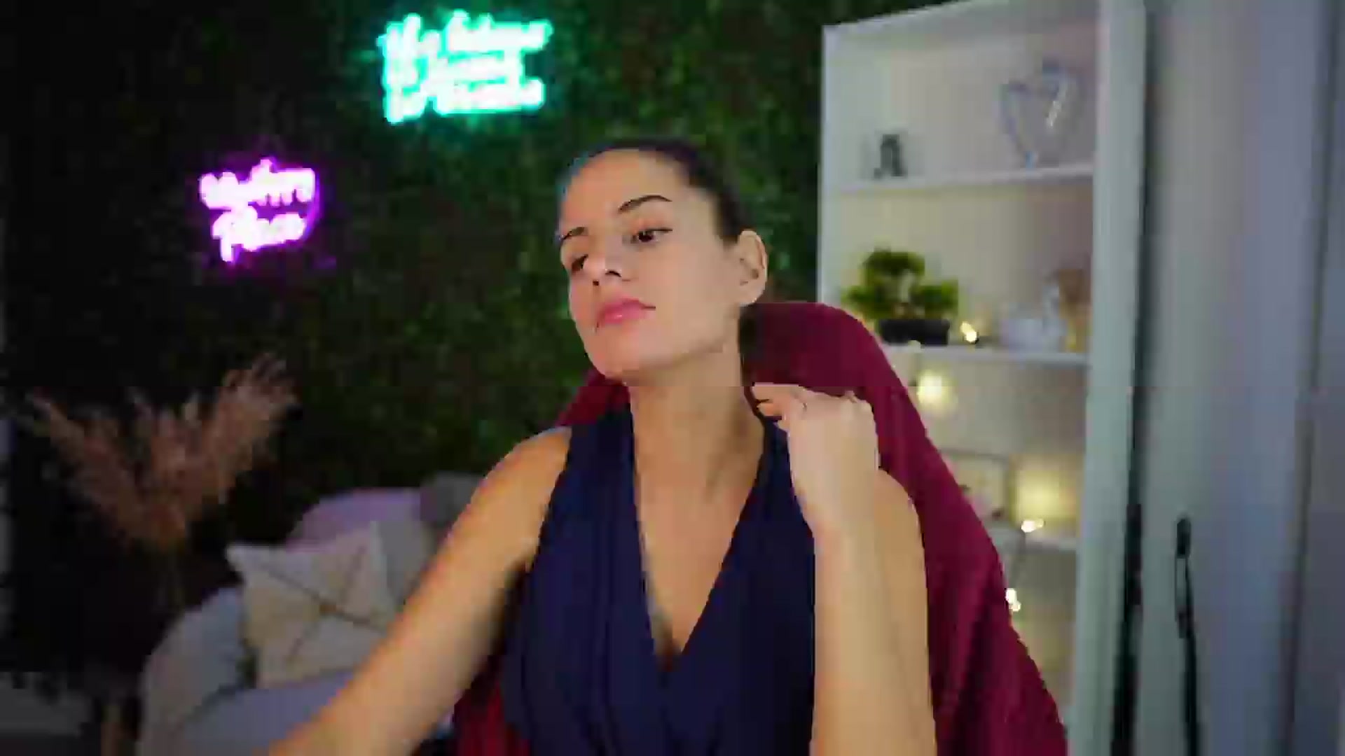Gallery image thumbnail from Clair_Meek's myfreecams stream on, 12/15/2024, 13:24 image 17 of 20
