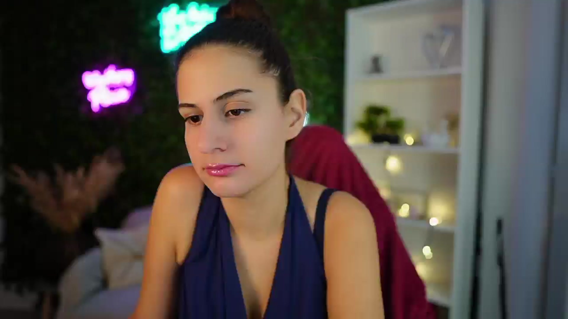 Gallery image thumbnail from Clair_Meek's myfreecams stream on, 12/15/2024, 13:24 image 9 of 20