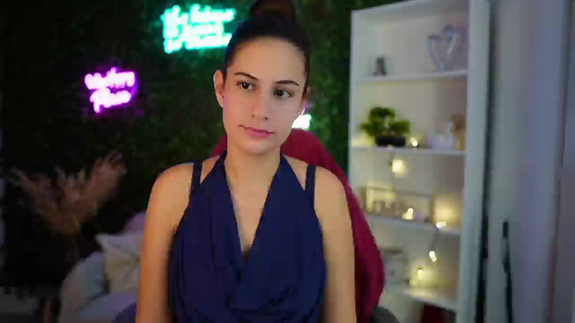 Gallery image thumbnail from Clair_Meek's myfreecams stream on, 12/15/2024, 15:04 image 18 of 20