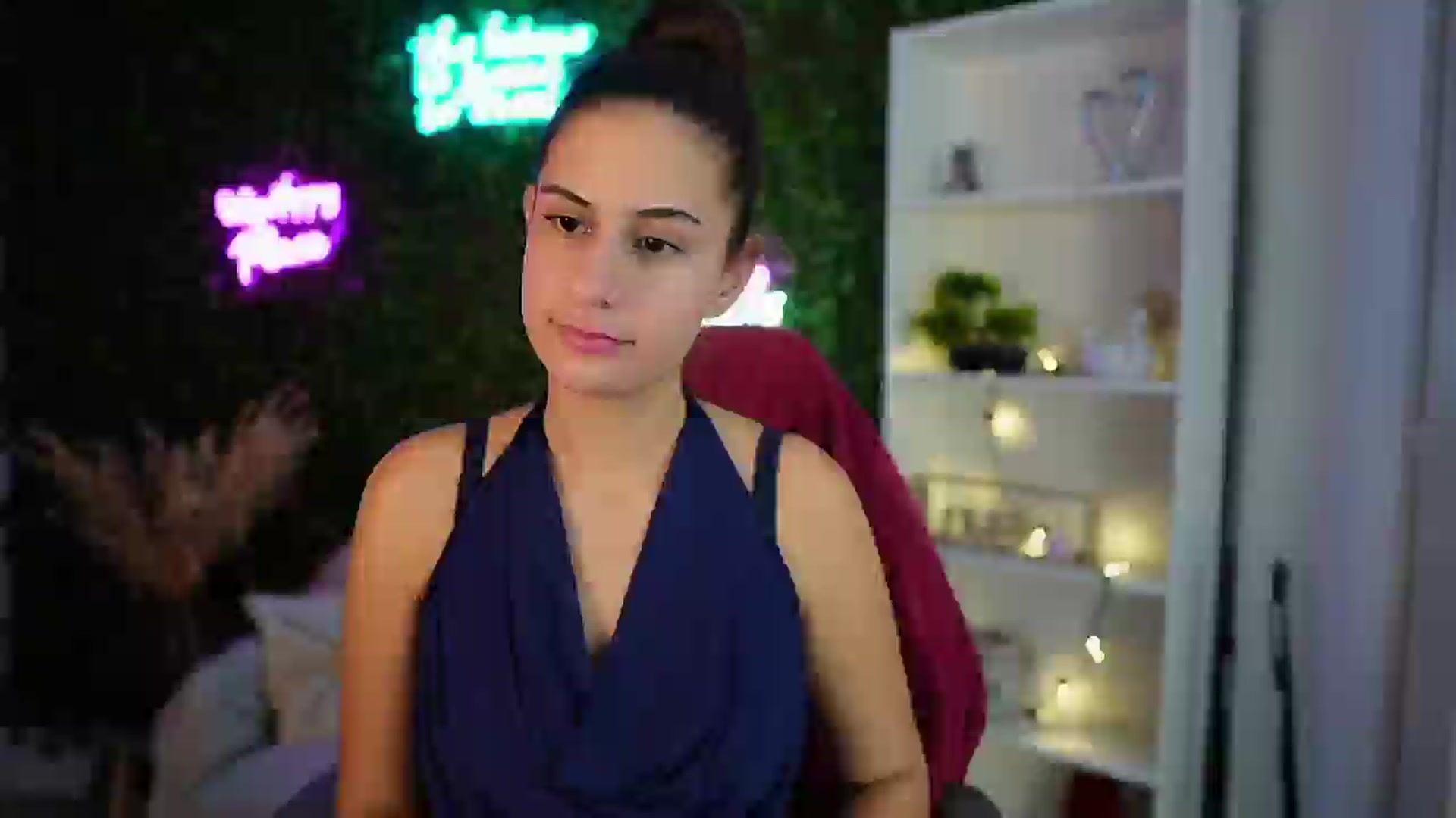 Gallery image thumbnail from Clair_Meek's myfreecams stream on, 12/15/2024, 15:04 image 19 of 20