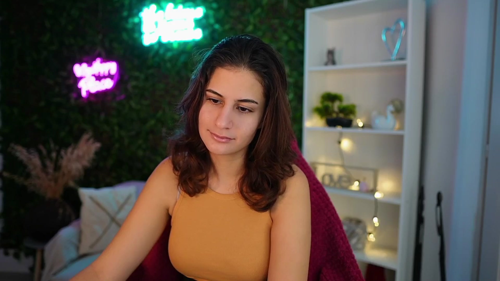 Gallery image thumbnail from Clair_Meek's myfreecams stream on, 12/16/2024, 09:37 image 11 of 20