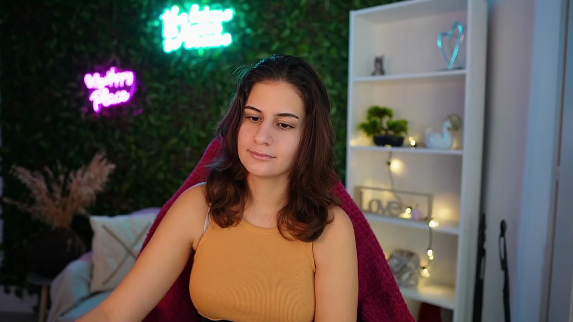 Gallery image thumbnail from Clair_Meek's myfreecams stream on, 12/16/2024, 09:37 image 17 of 20