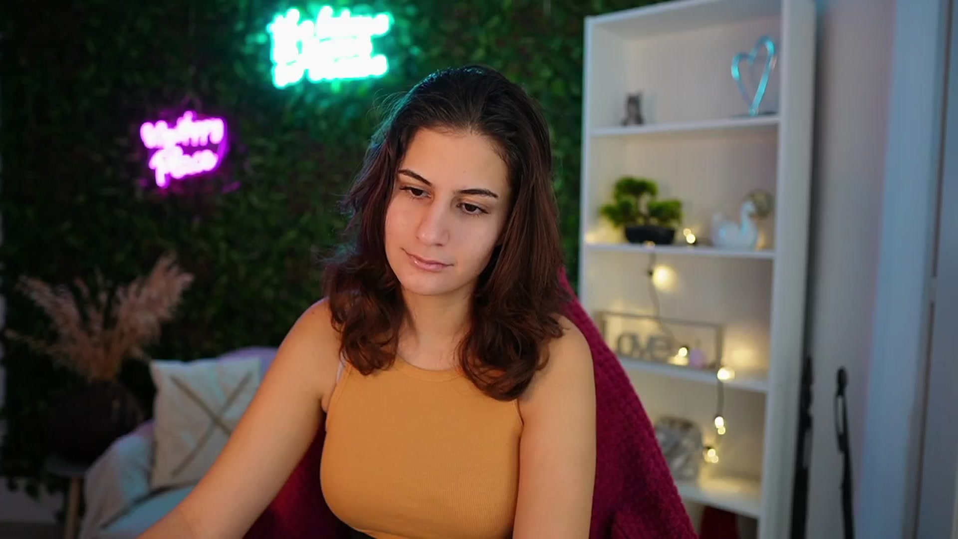 Gallery image thumbnail from Clair_Meek's myfreecams stream on, 12/16/2024, 09:37 image 10 of 20