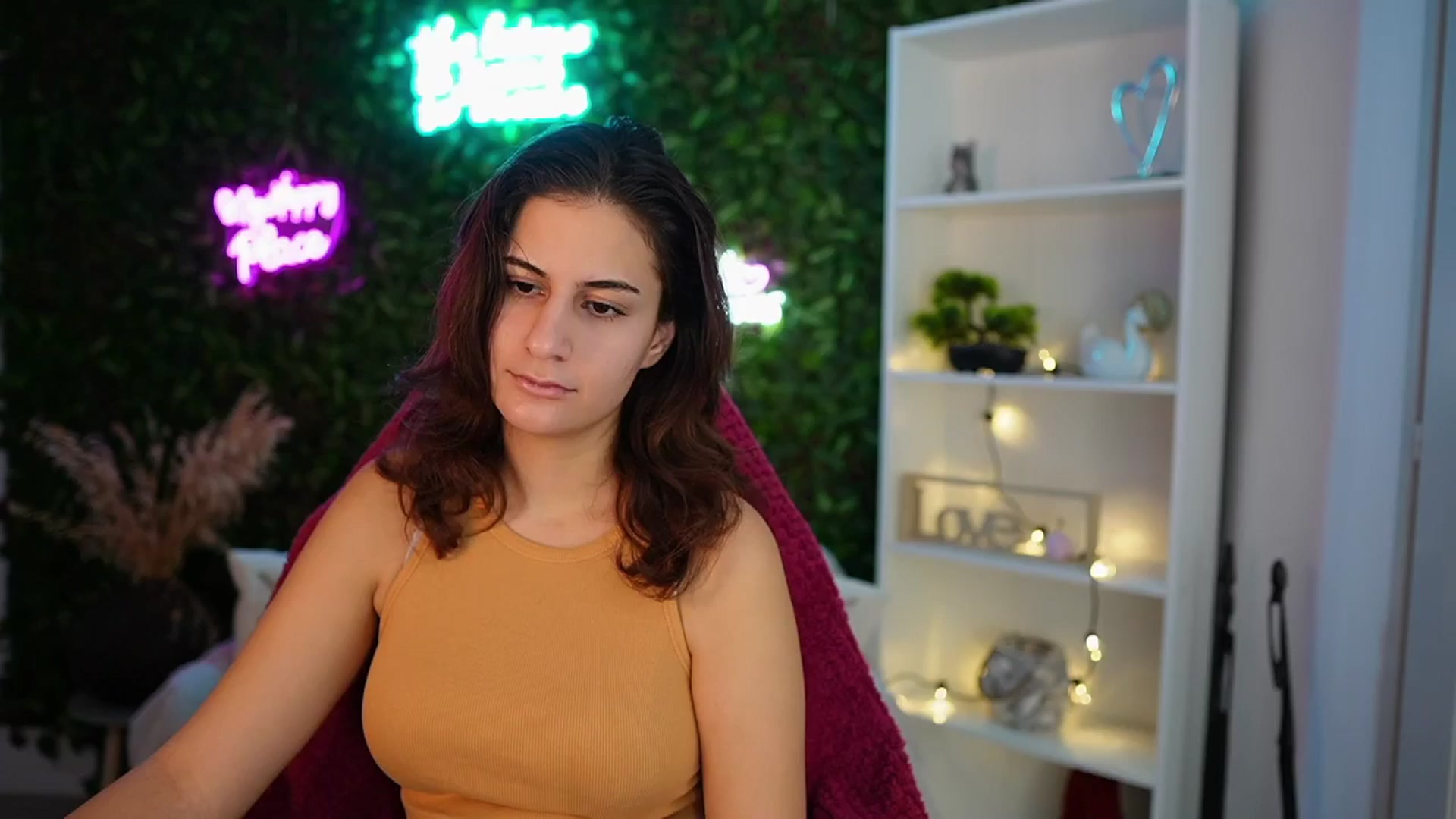 Gallery image thumbnail from Clair_Meek's myfreecams stream on, 12/16/2024, 09:51 image 8 of 20