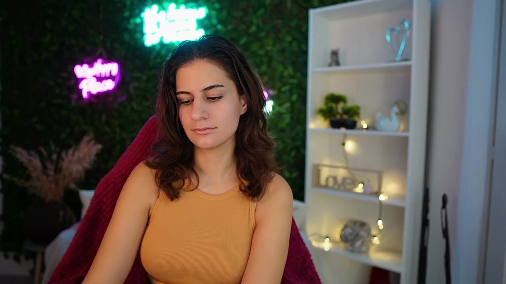 Gallery image thumbnail from Clair_Meek's myfreecams stream on, 12/16/2024, 09:51 image 14 of 20