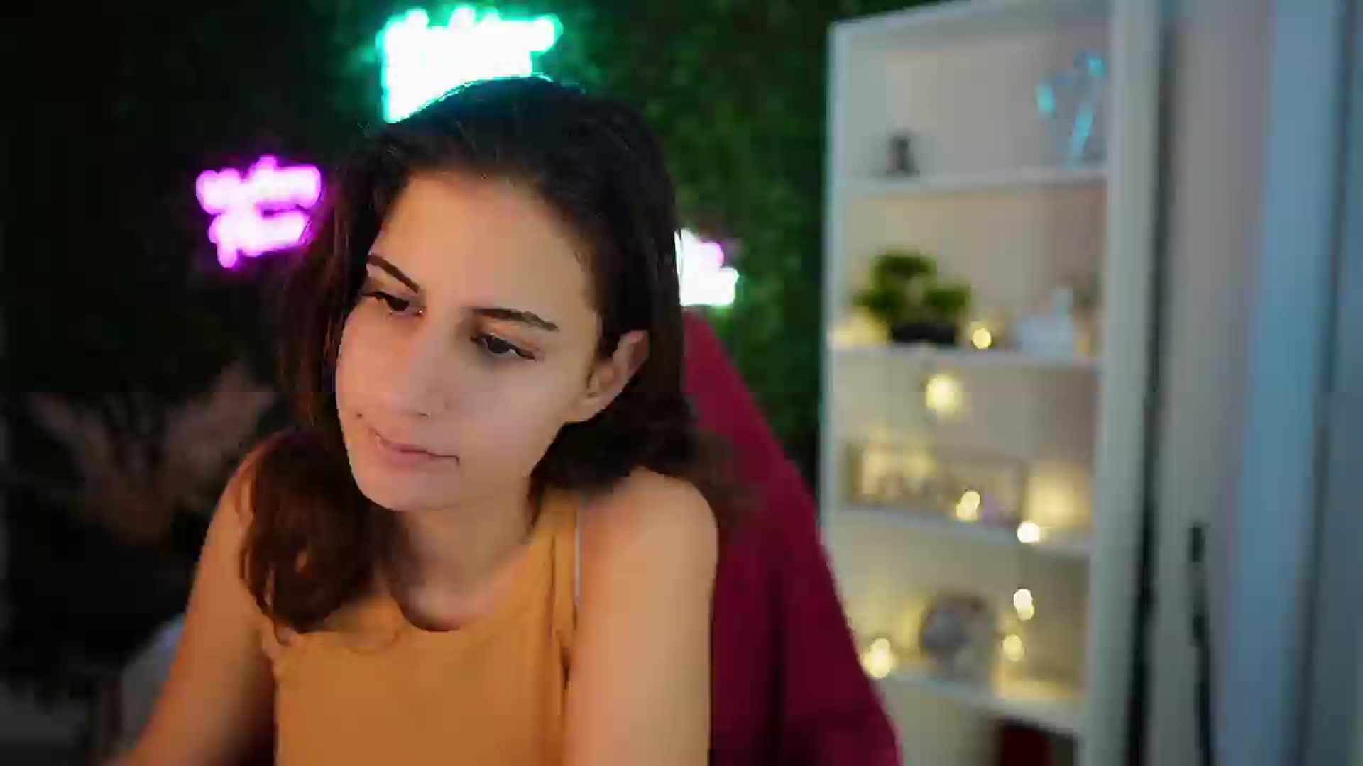 Gallery image thumbnail from Clair_Meek's myfreecams stream on, 12/16/2024, 13:07 image 5 of 20