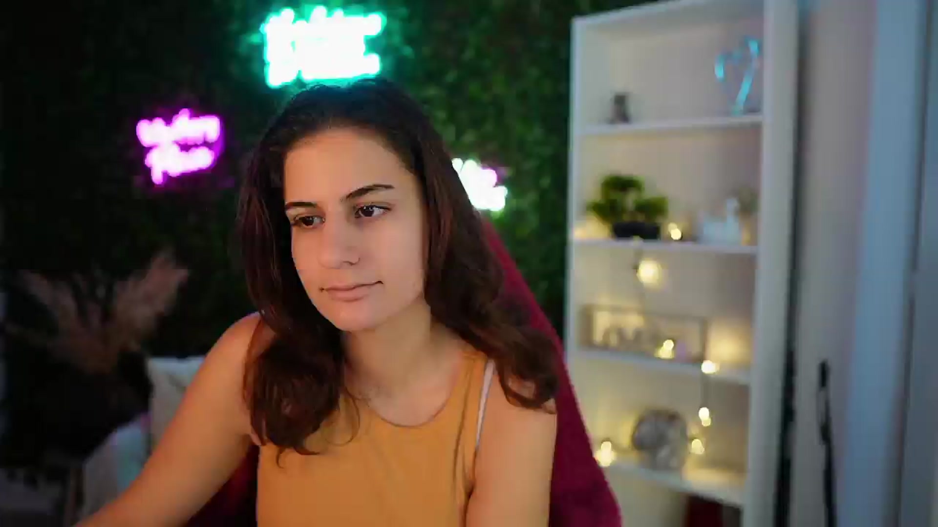 Gallery image thumbnail from Clair_Meek's myfreecams stream on, 12/16/2024, 13:07 image 19 of 20