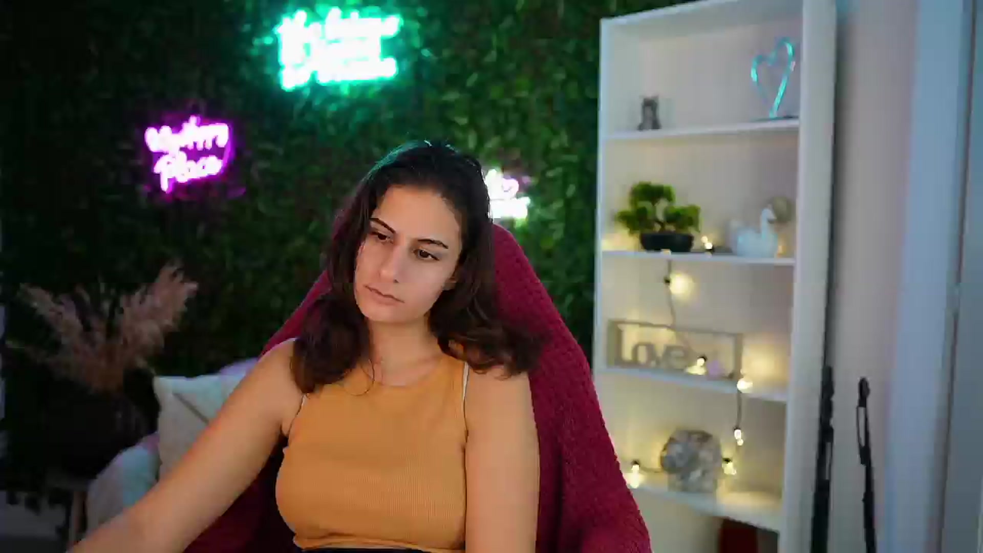 Gallery image thumbnail from Clair_Meek's myfreecams stream on, 12/16/2024, 13:07 image 9 of 20